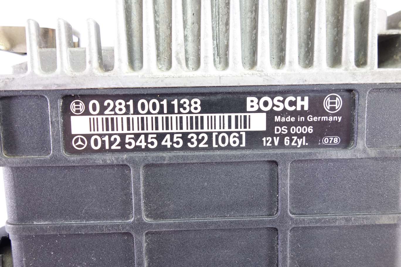 Centralita del motor Mercedes W124 012545453206 0125454532 06 012 545 45 32 06 Bosch 0281001138 0 281 001 138 - foto 2
