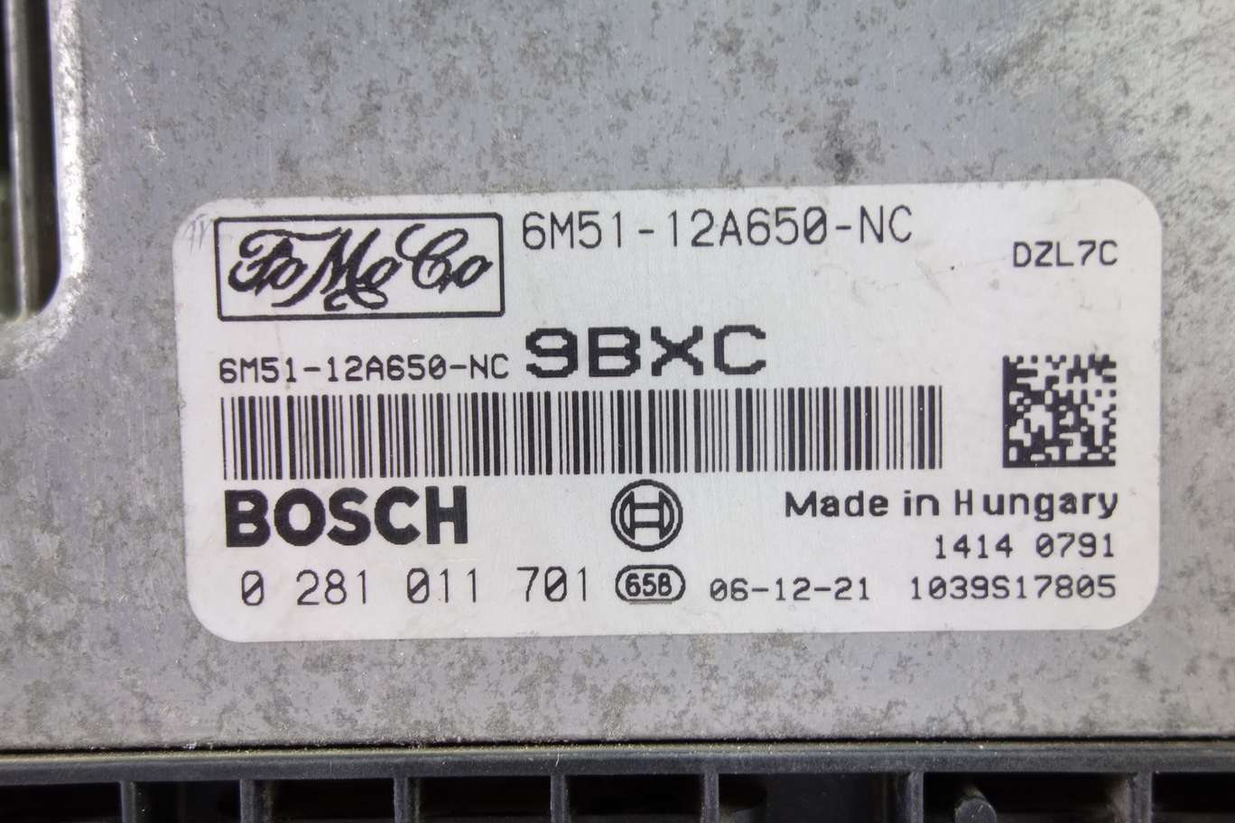 Centralita del motor Ford Focus 6M5112A650NC 6M51-12A650-NC Bosch 0281011701 0 281 011 701 Fomogo - foto 2