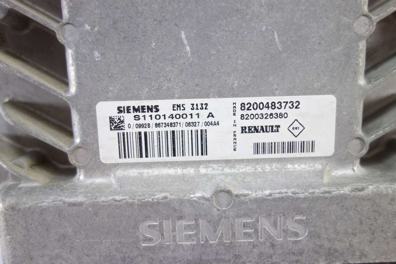 Centralita de control Dacia Logan 8200483732 8200326380 Siemens S110140011A S110140011 A - foto 2