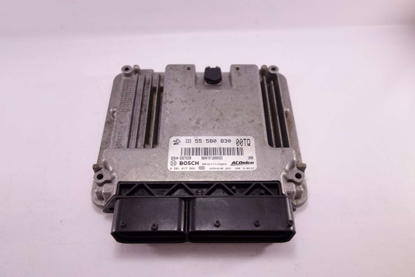 Centralita del motor Opel Corsa 5558083000TQ 55580830 00TQ 55 580 830 00TQ 55575350 Bosch 0281017960 0 281 017 960 - foto 1