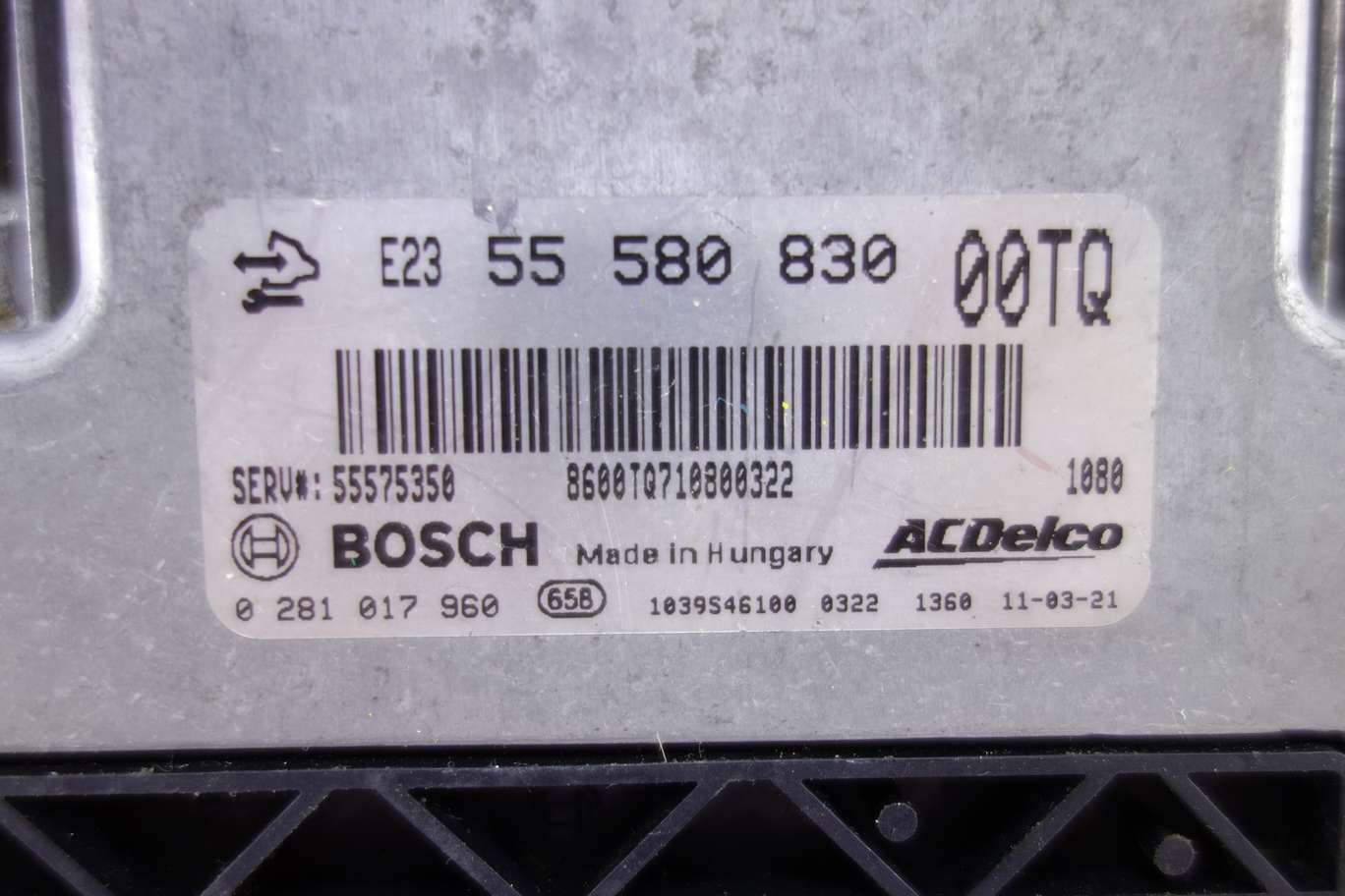 Centralita del motor Opel Corsa 5558083000TQ 55580830 00TQ 55 580 830 00TQ 55575350 Bosch 0281017960 0 281 017 960 - foto 2