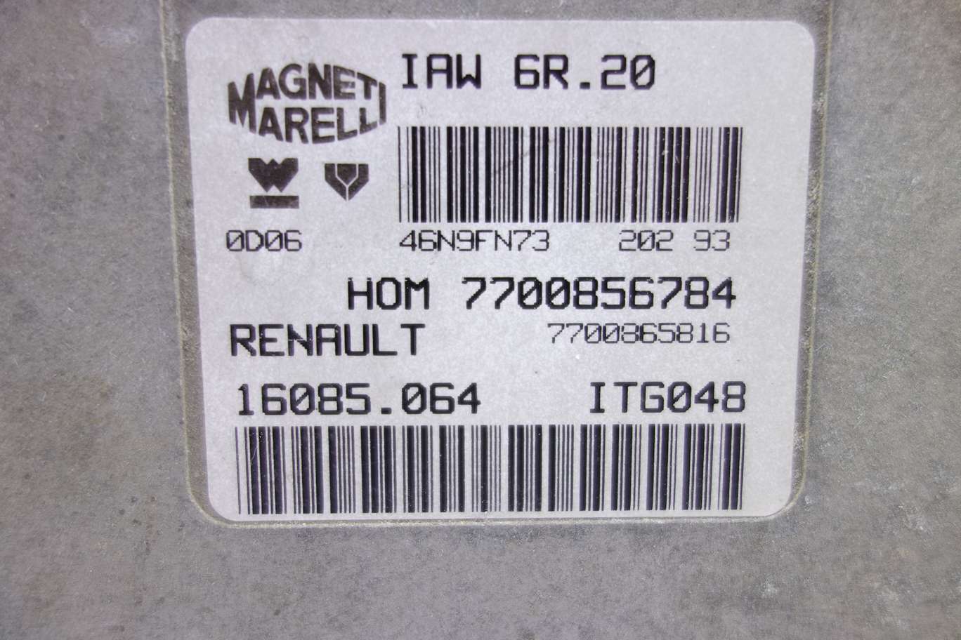 Centralita del motor Renault Twingo 7700865816 HOM7700856784 HOM 7700856784 Magneti Marelli IAW6R20 IAW 6R.20 - foto 2
