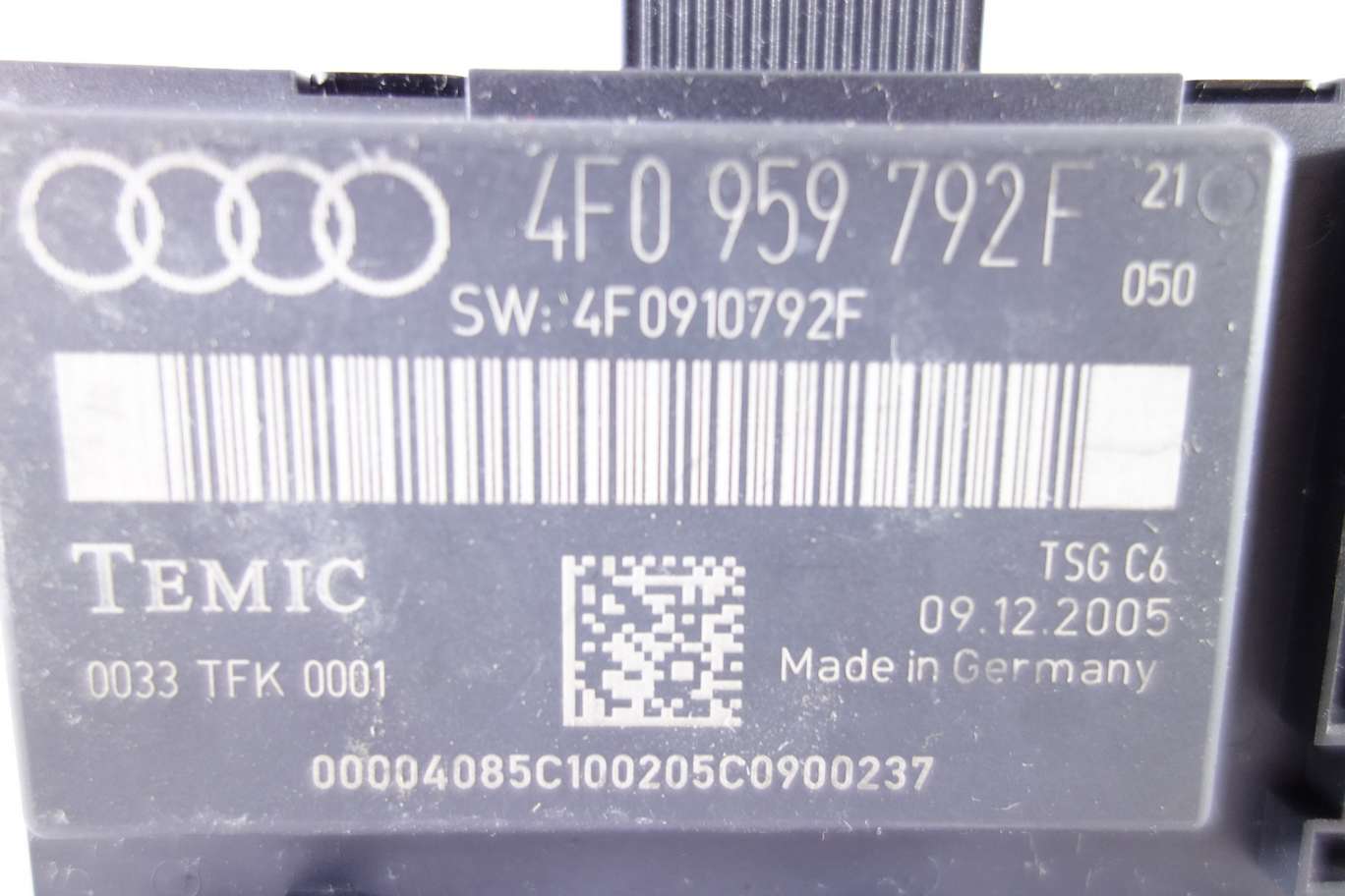 Centralita cierre Audi A6 4F 4F0959792F 4F0 959 792 F 4F0910792F Temic 0033TFK0001 0033 TFK 0001 - foto 2