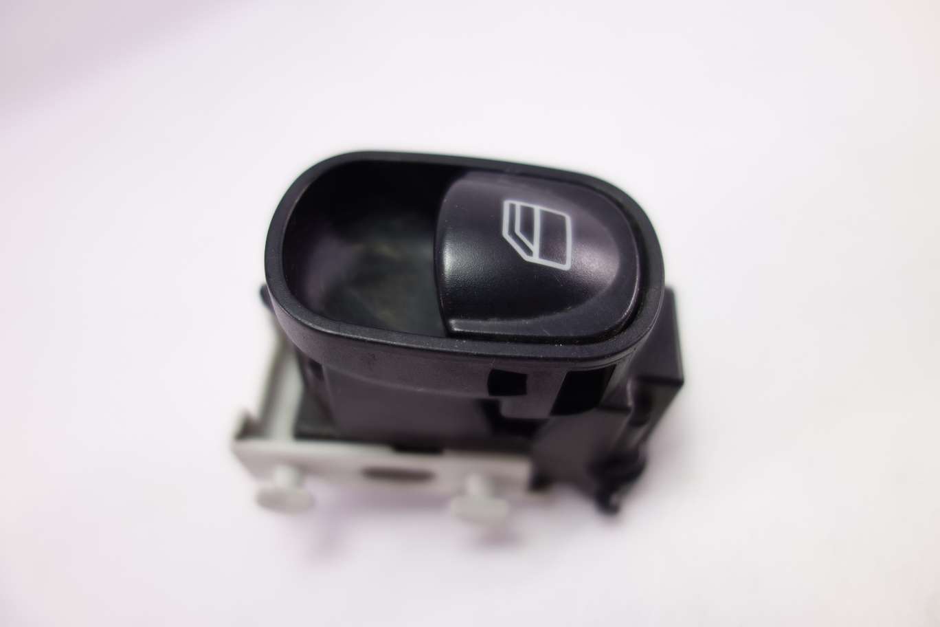 Interruptor de elevalunas Mercedes W209 Q01 A2098203510 A 209 820 35 10 - foto 1