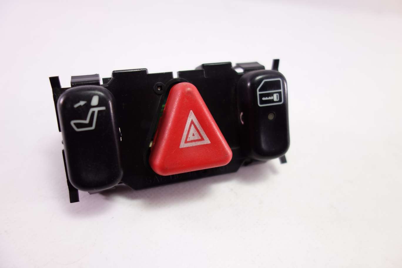 Interruptor de emergencia Mercedes W202 2108204810 210 820 48 10 501249 501 249 - foto 1