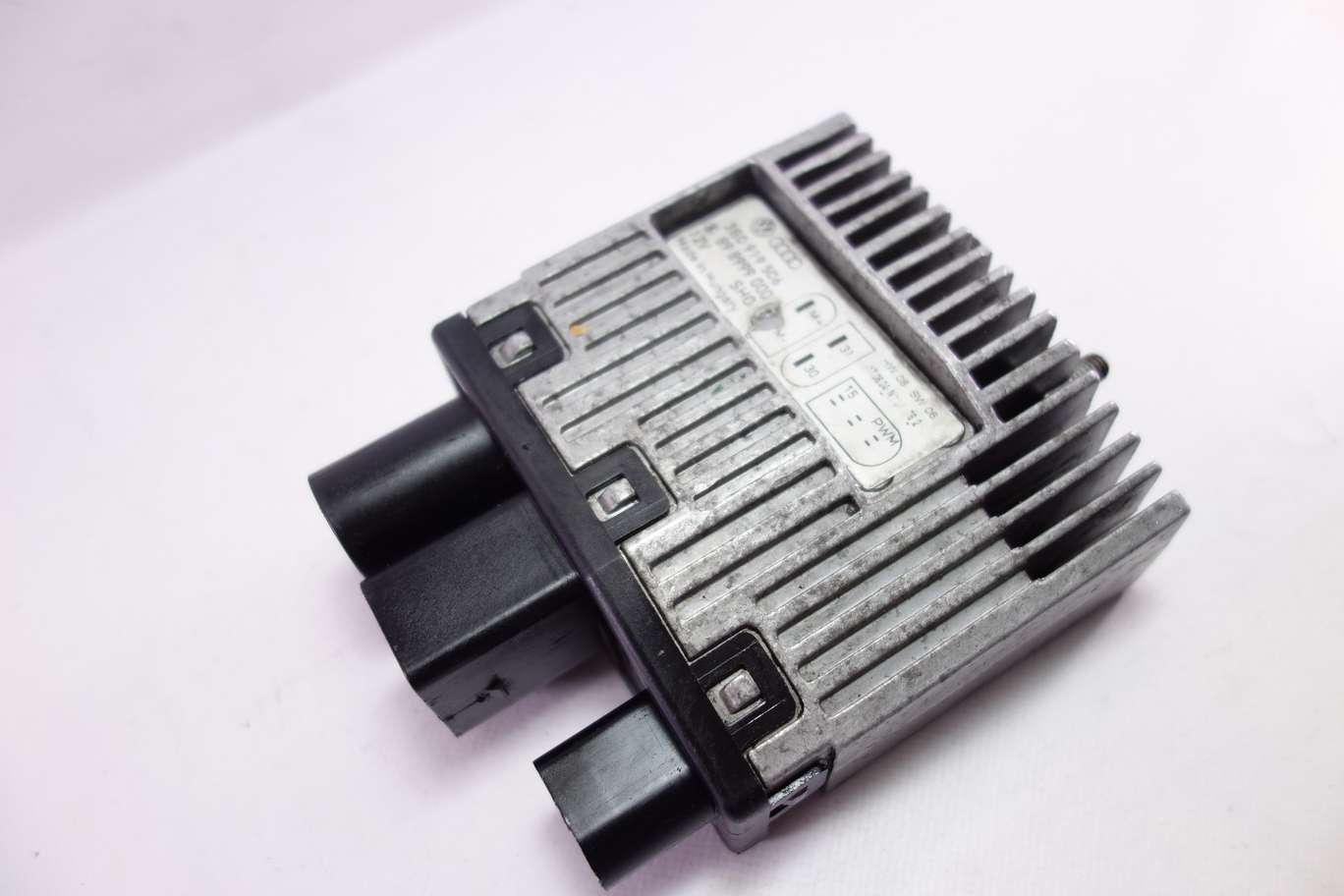 Módulo de ventilador VW Transporter 3B0919506 3B0 919 506 898999000 89 8999 000 - foto 1