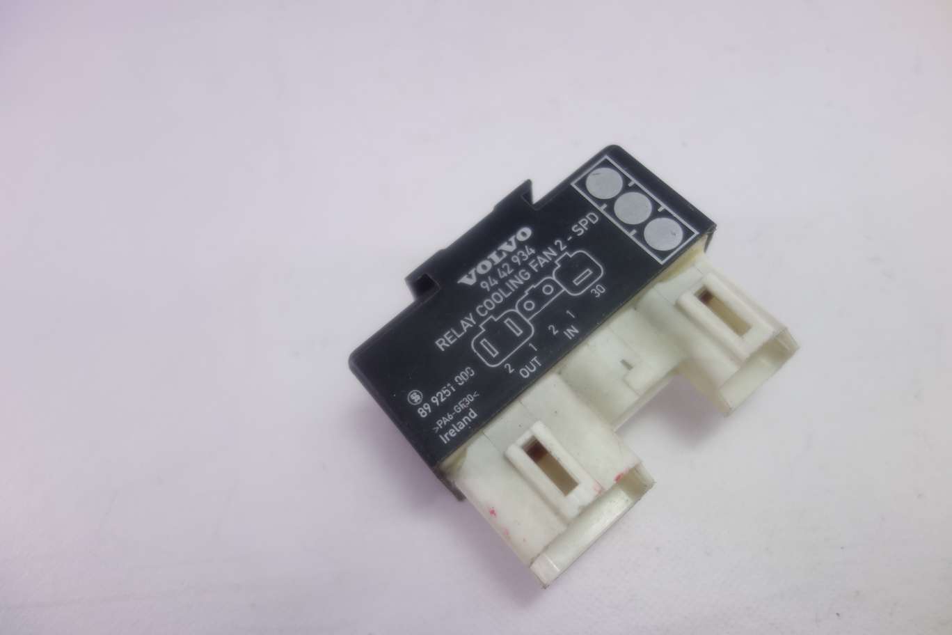 Relé del ventilador del radiador Volvo V70 S70 9442934 94 42 934 899251000 89 9251 000 - foto 1