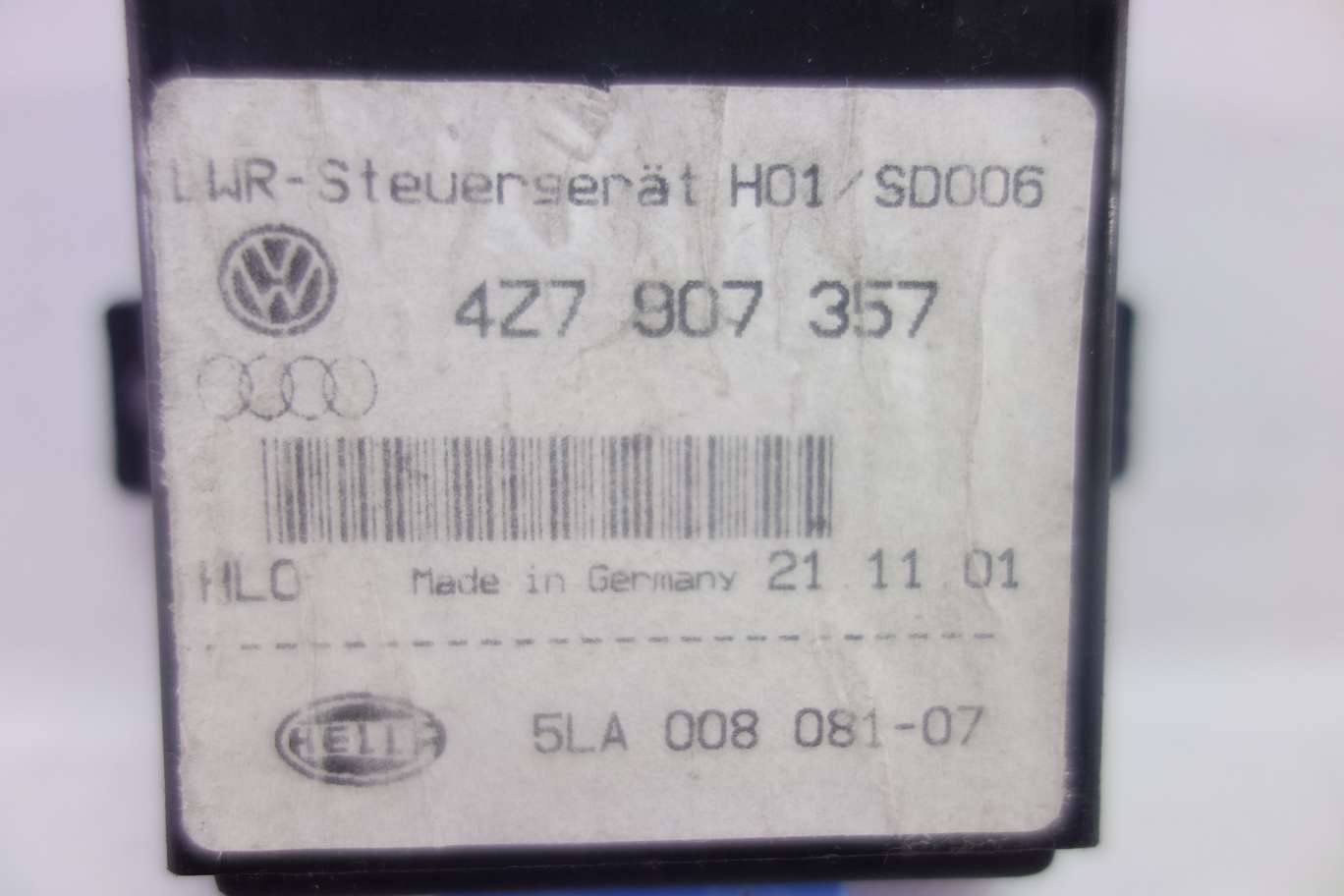 Centralita faros Audi A6 C5 4Z7907357 4Z7 907 357 Hella 5LA00808107 5LA 008 081-07 - foto 2