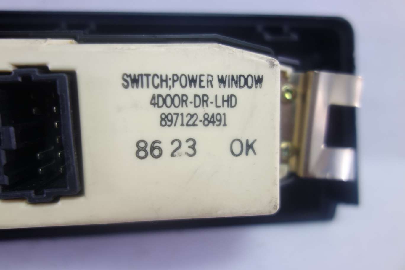 Interruptor de elevalunas Isuzu Trooper 8971228491 897122-8491 4D00RDRLHD 4D00R-DR-LHD - foto 2