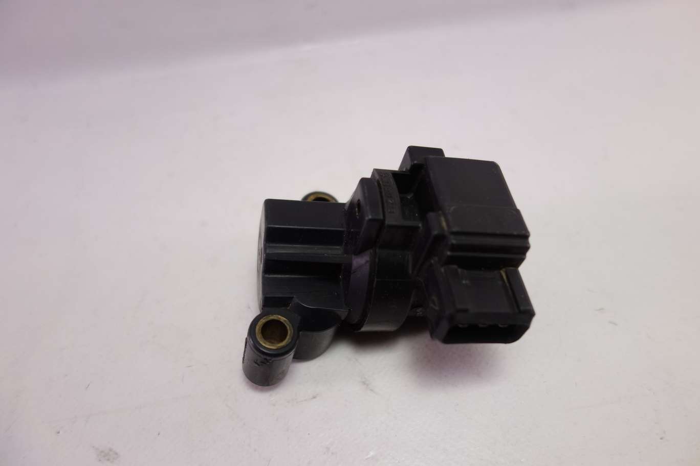 Válvula de control BMW E46 E34 E36 Bosch 0280140561 0 280 140 561 12479880 1 247 988.0 - foto 1