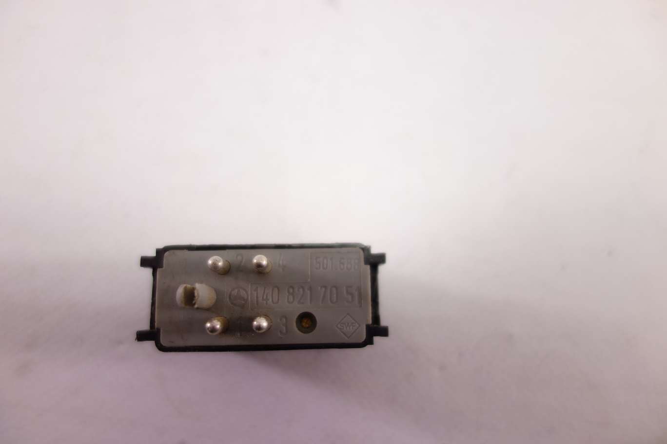 Interruptor de asiento Mercedes W140 1408217051 140 821 70 51 501688 501.688 - foto 2