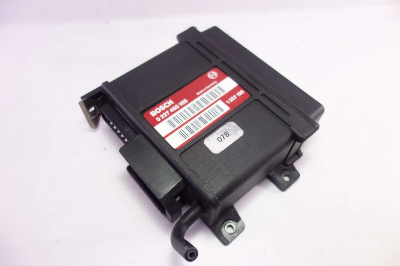 Centralita motor Volvo 1357196 1 357 196 Bosch 0227400108 0 227 400 108 - foto 1