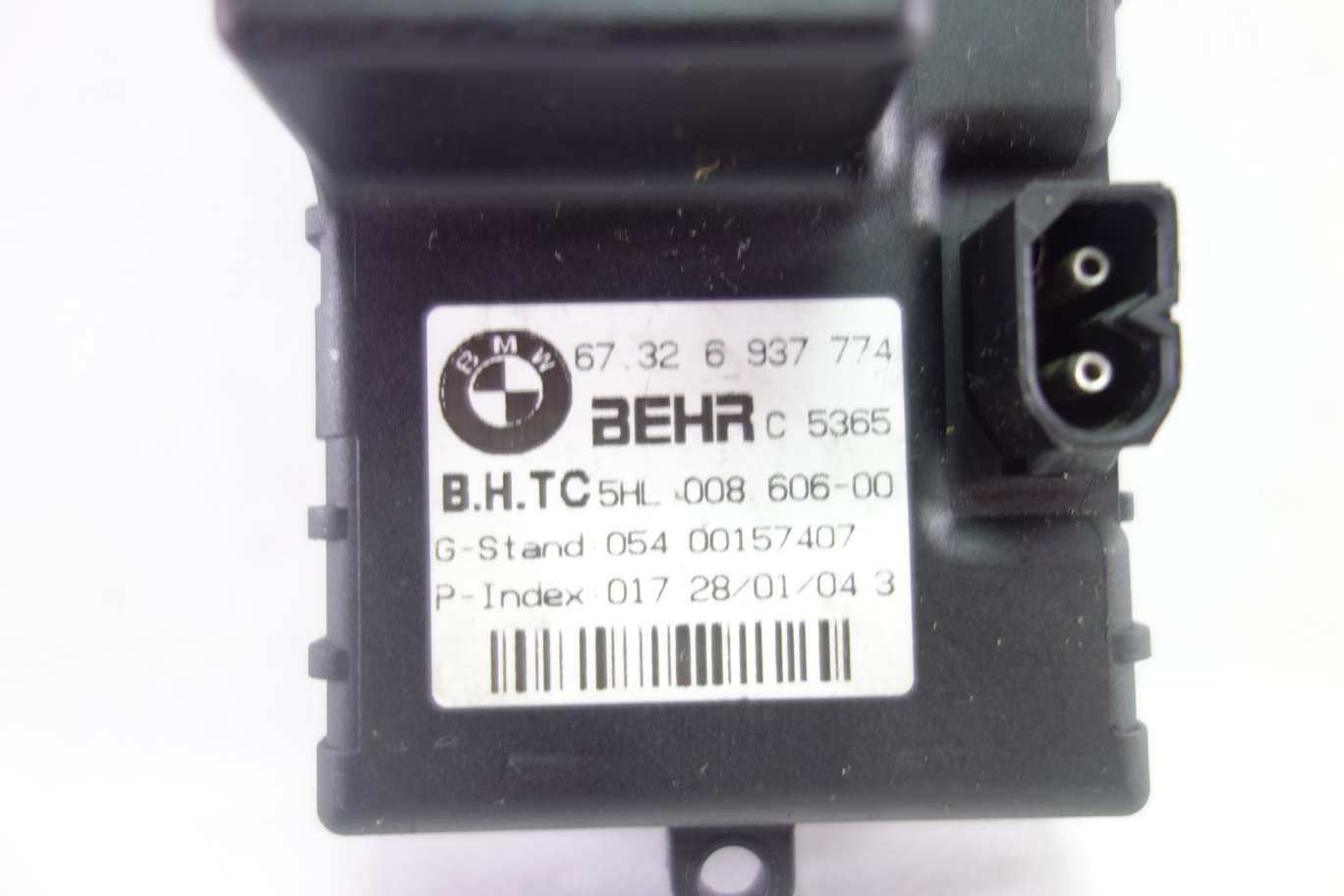 Regulador del ventilador BMW E60 E61 E63 E64 67326937774 67 32 6 937 774 Behr 5HL00860600 5HL 008 606-00 - foto 2