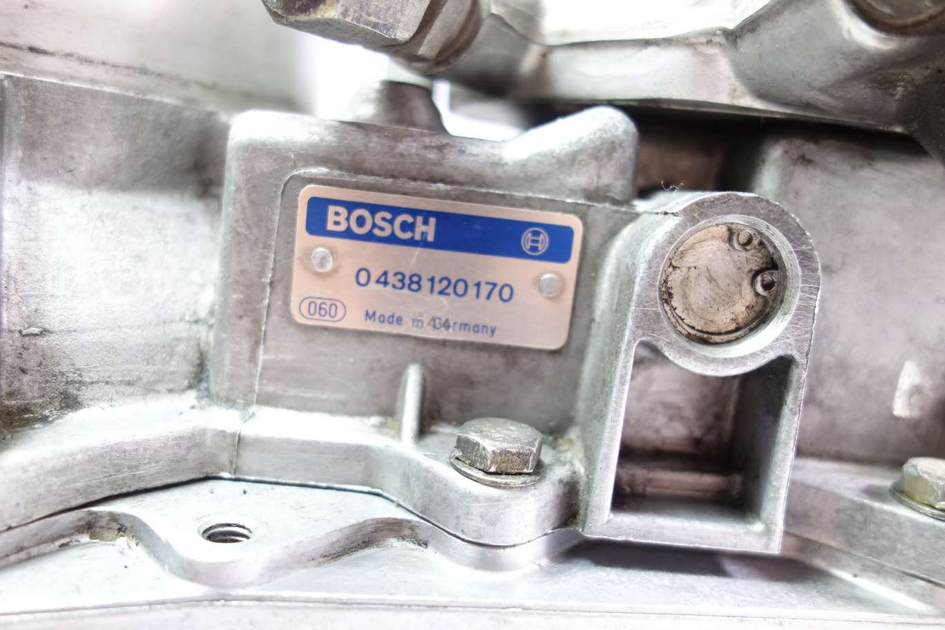 Sistema Inyección completo Mercedes W126 0438120170 0 438 120 170 Bosch 0438100111 0 438 100 111 1161400618 116 140 06 18 - foto 2