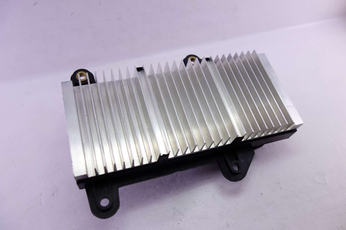Unidad de control BMW E65 E66 6922820 6 922 820 Hella 8ES00827001 8ES008270-01 - foto 1