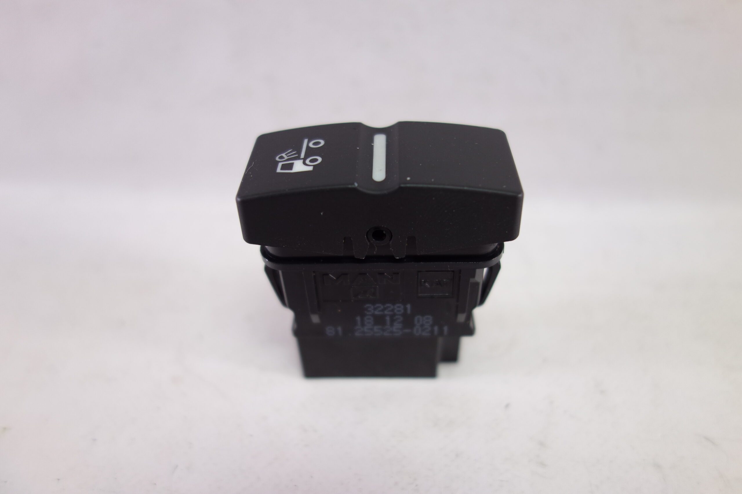 MANDO MULTIFUNCION MAN TGX 18.XXX FG 81.25525-021 812552502111 - foto 1
