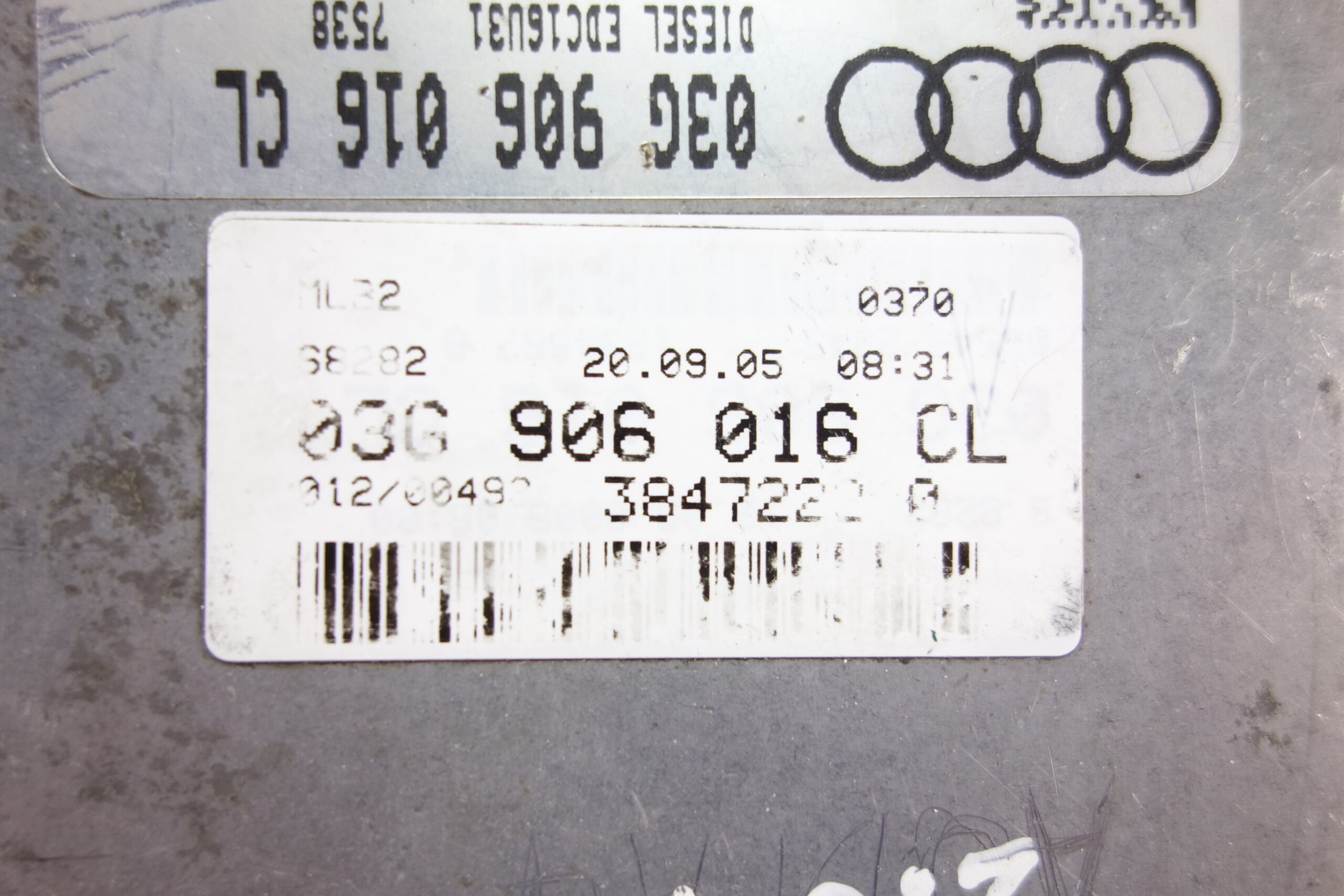 Centralita de motor AUDI A4 03G906016CL 03G 906 016 CL 0281012267 0 281 012 267 - foto 3
