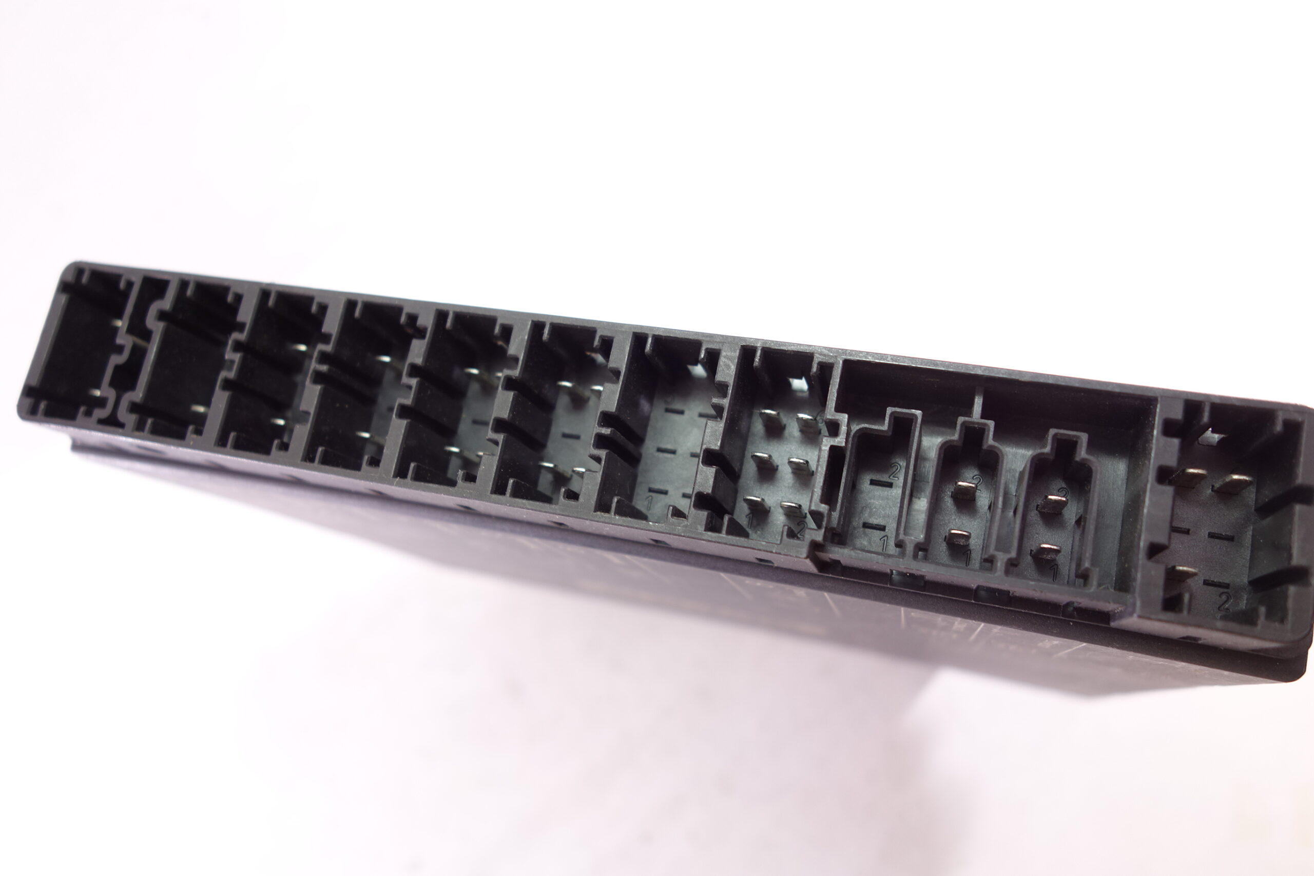 Módulo de control ECU Mercedes Clase S 2208206826L 220 820 68 26 L - foto 3