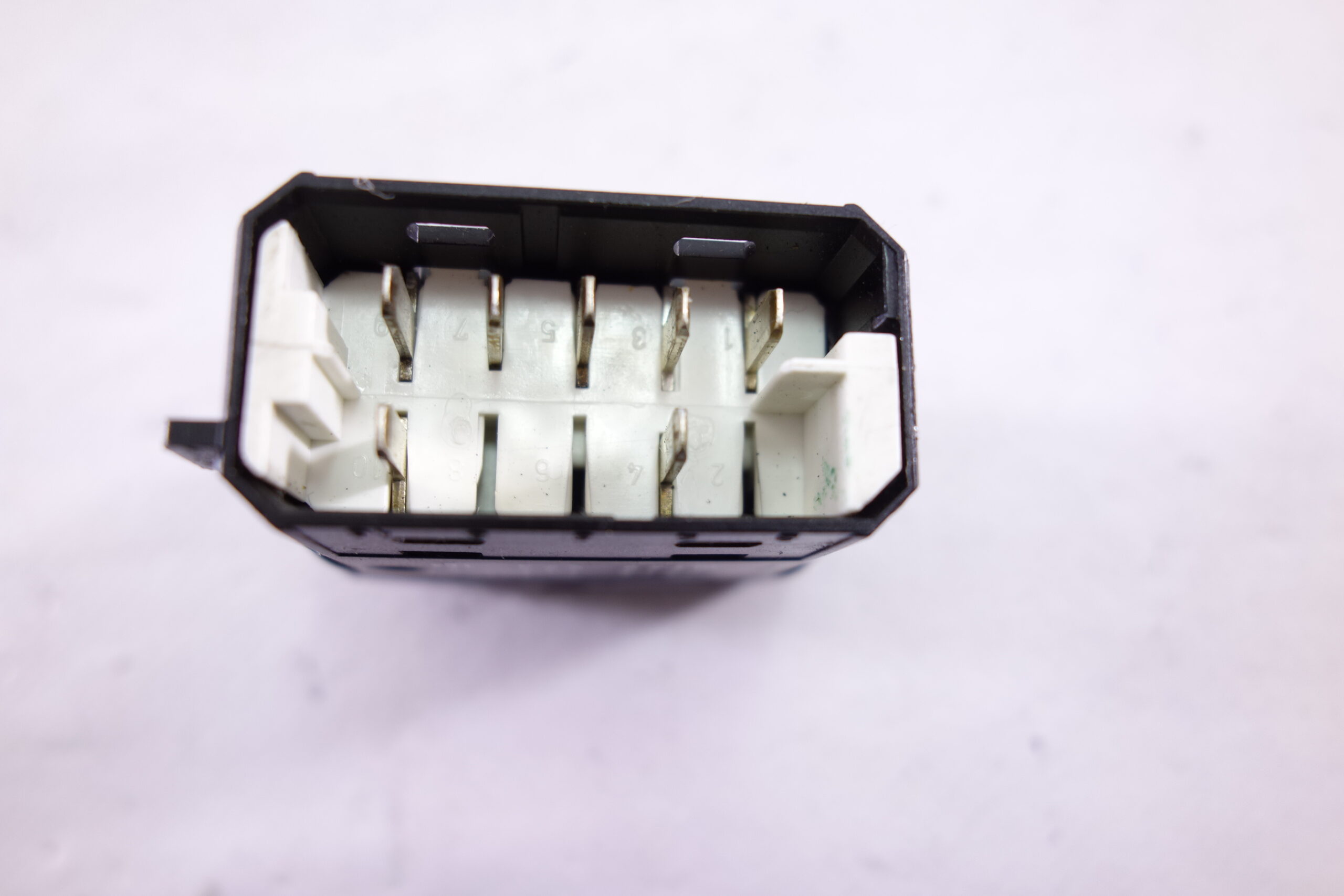 Interruptor Scania 24V64783240 24V 6478 3240 1459830 - foto 4