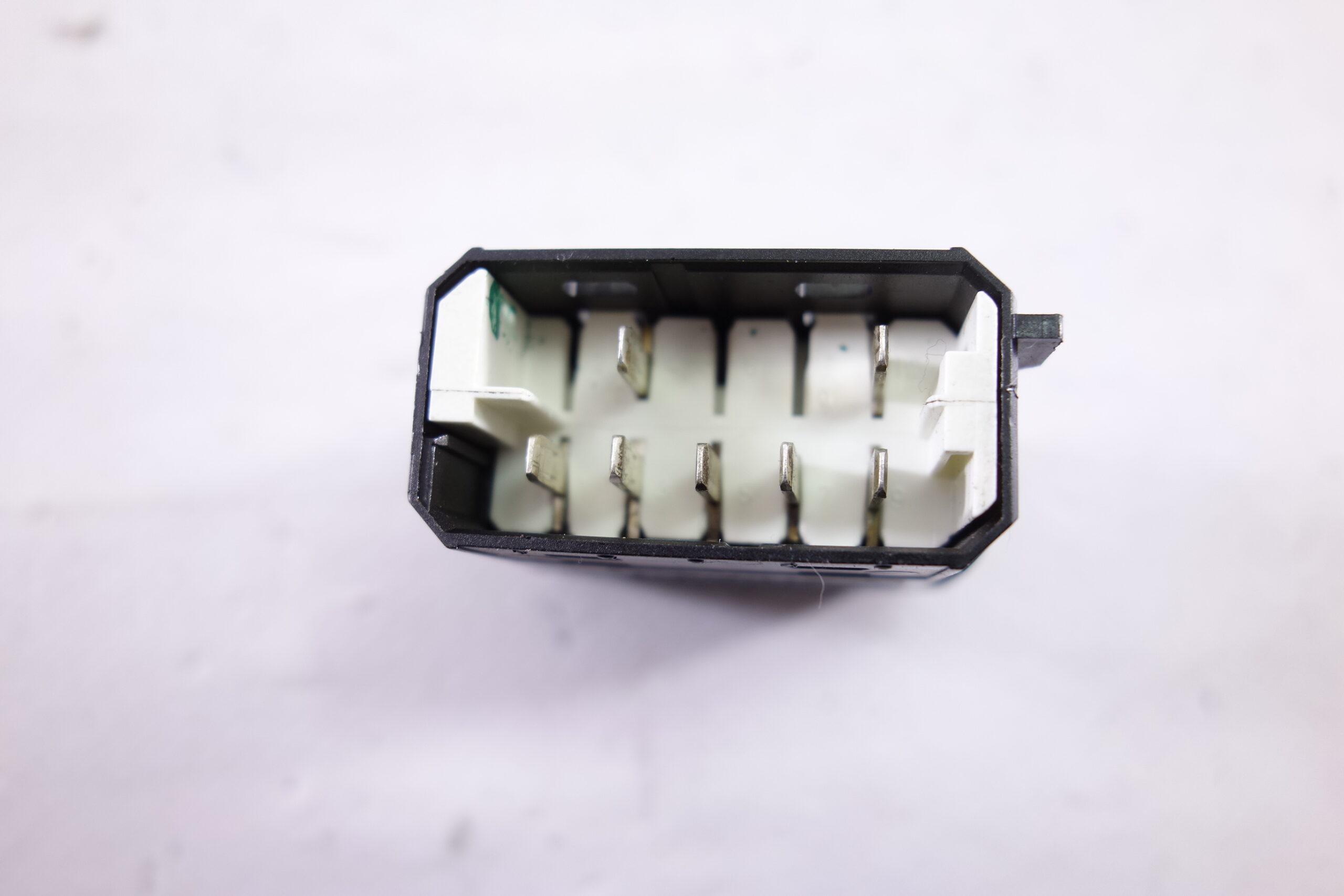 Interruptor Scania 24V64783240 24V 6478 3240 1421842 - foto 4