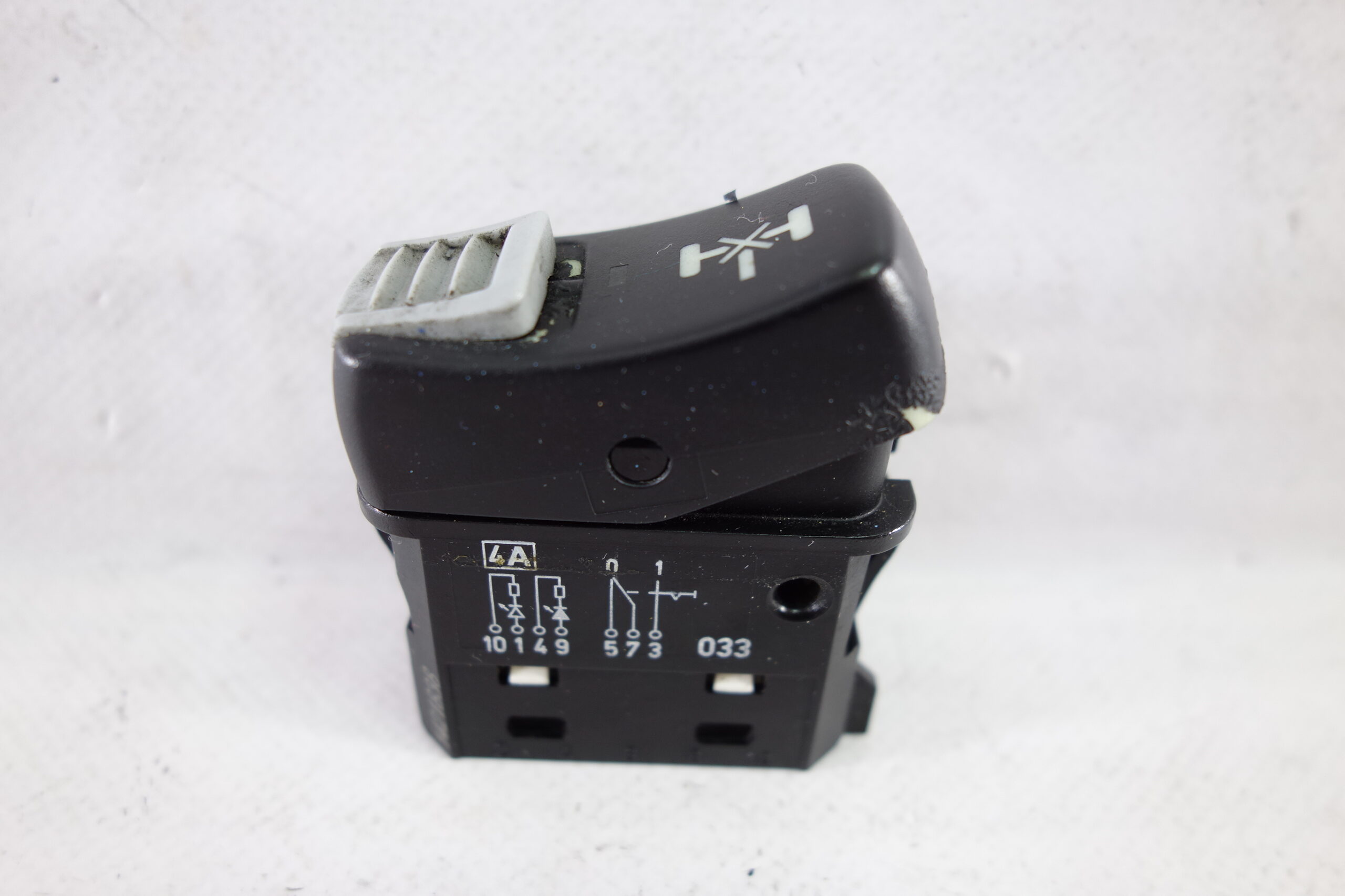 Interruptor Scania 24V64783240 24V 6478 3240 1421838 - foto 1