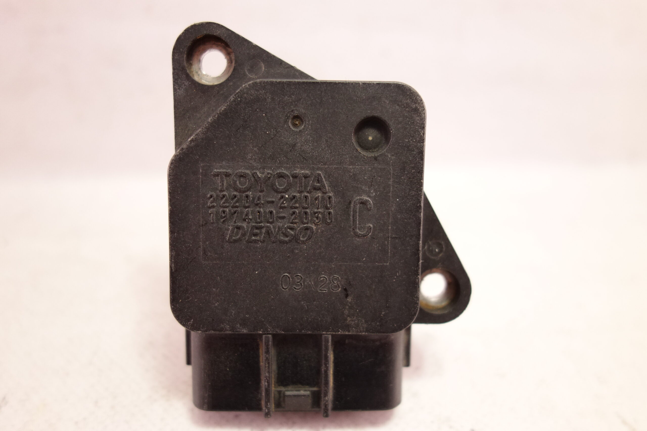 Medidor de masa de aire Toyota 2220422010 22204 22010 1974002030 197400 2030 - foto 1