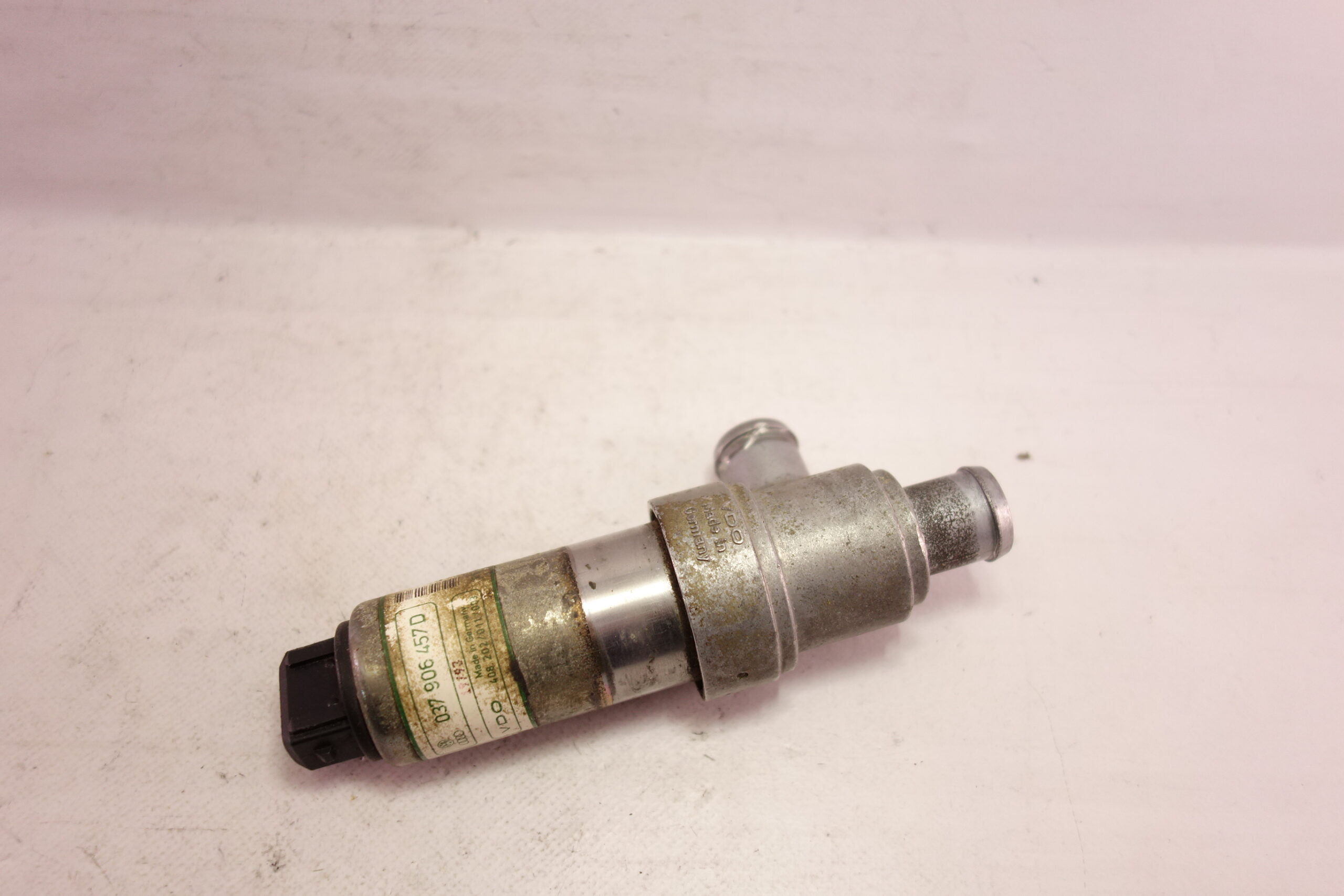 Válvula de presión de aire VW 037906457D 037 906 457 D - foto 1