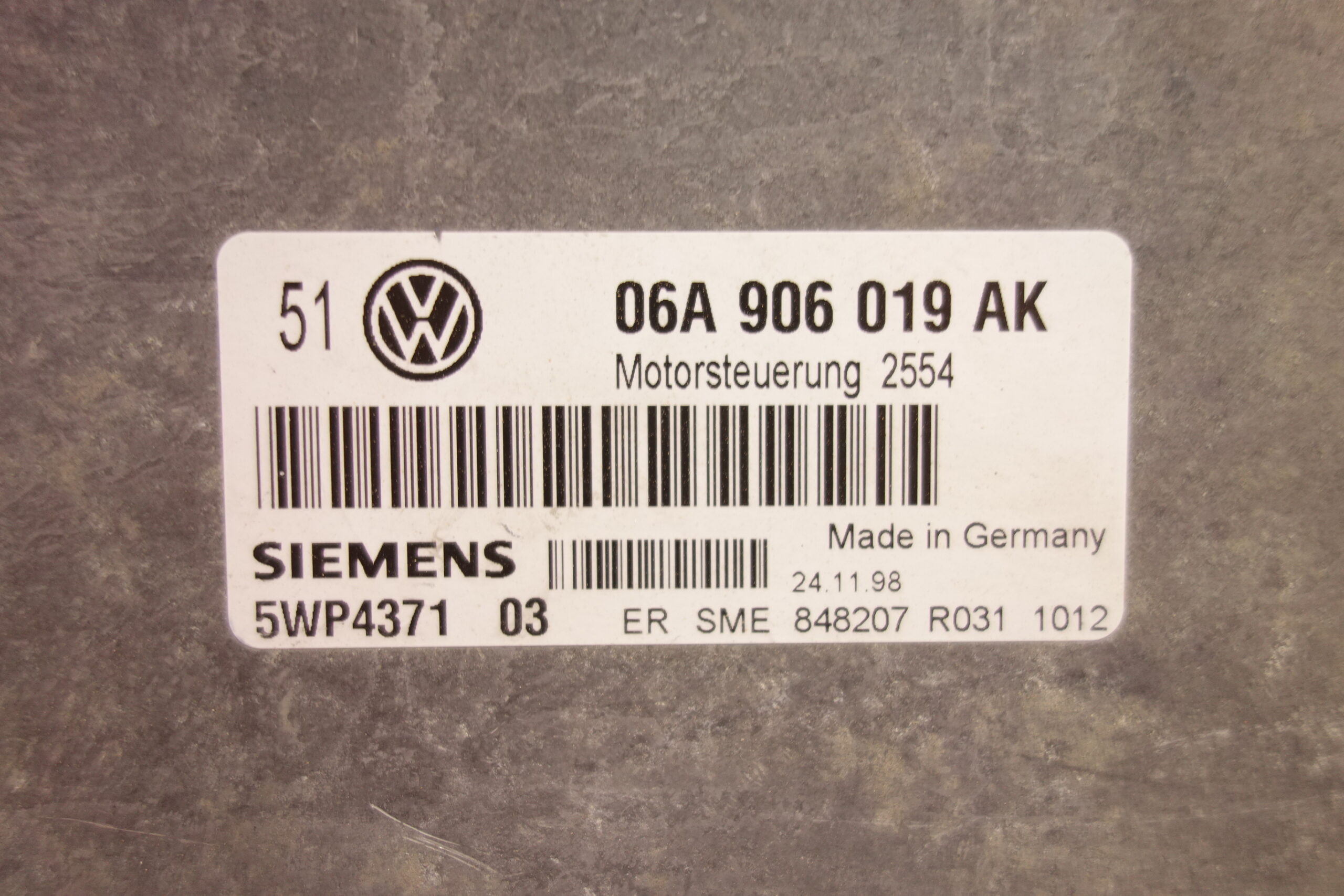 Centralita del motor VW 06A906019AK 06A 906 019 AK 5WP437103 5WP4371 03 - foto 2