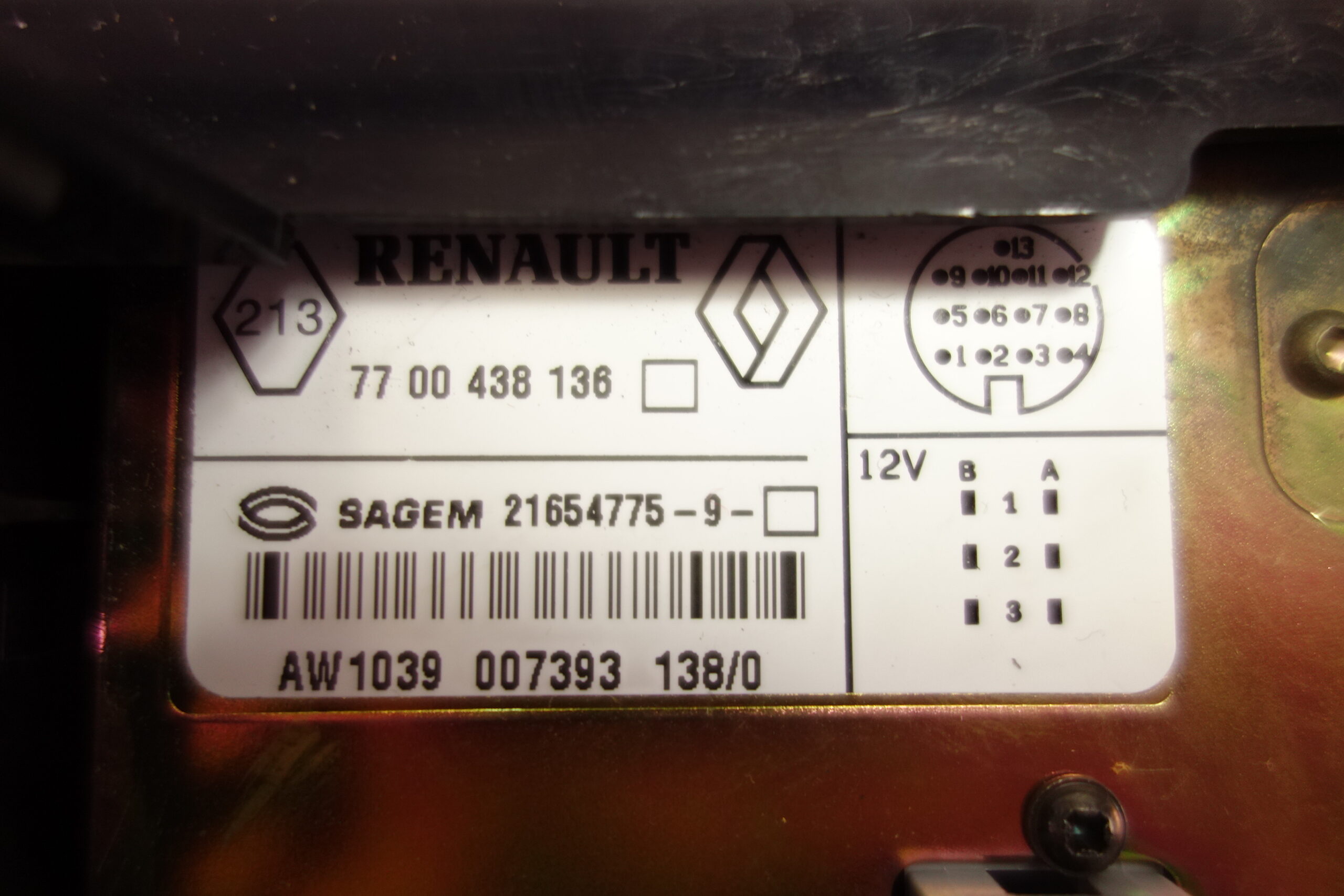 Pantalla multifunción Renault Scenic 7700430464 77 00 430464 216528527 21652852 7 7700438136 77 00 438 136 216547759 21654775 9 - foto 3