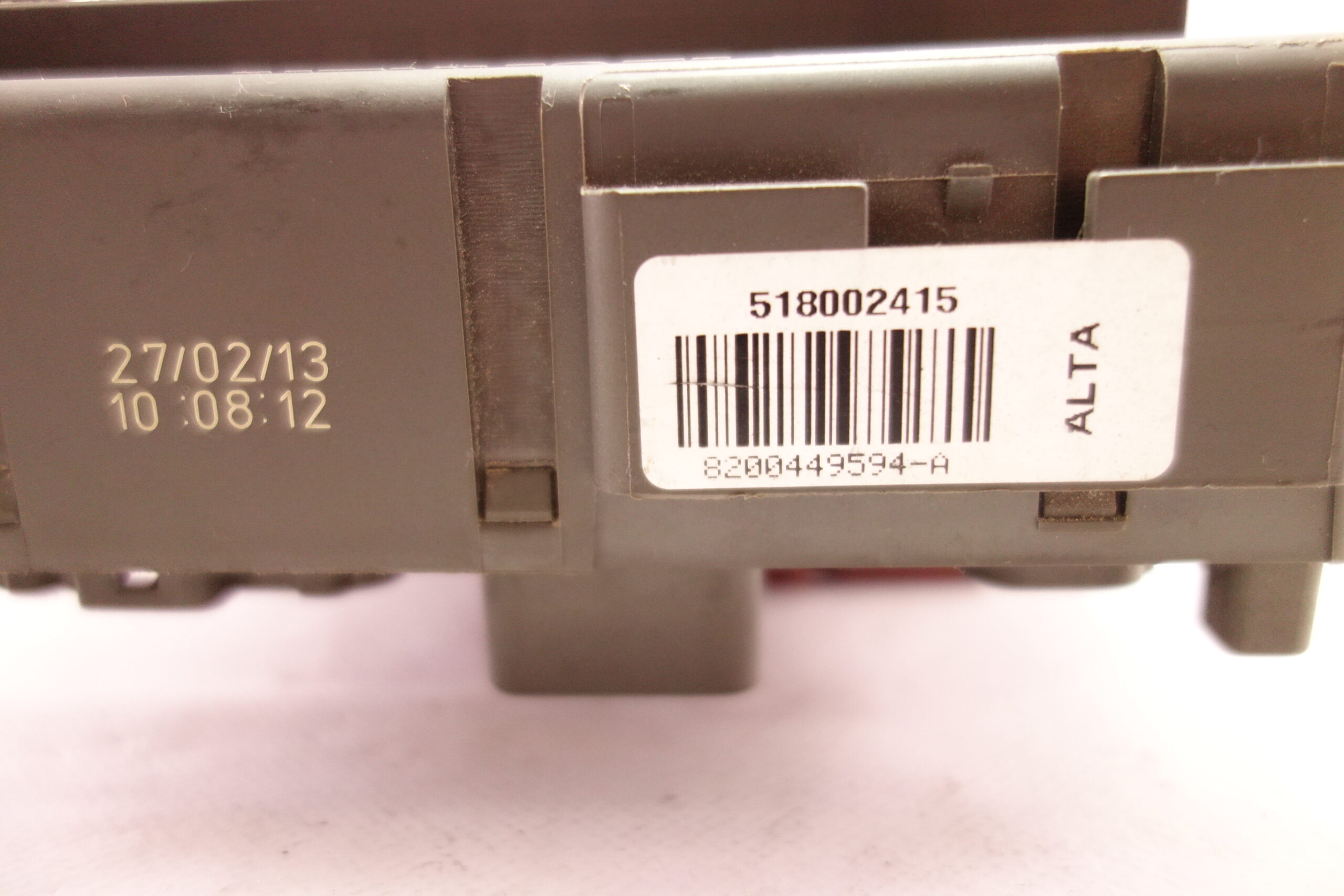 Caja de fusibles Renault Laguna 8200449594A 8200449594 A - foto 2