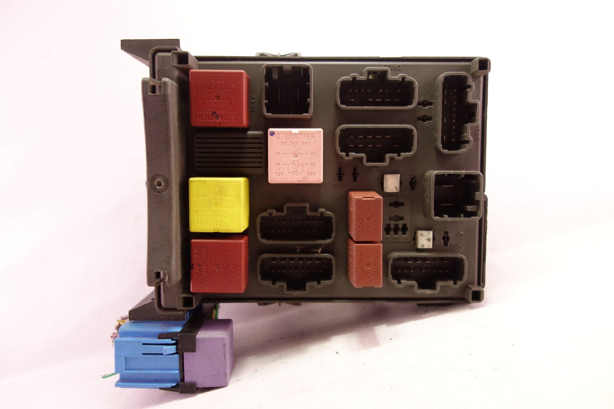 Caja de fusibles Renault Espace 8200447435A 8200447435 A - foto 1