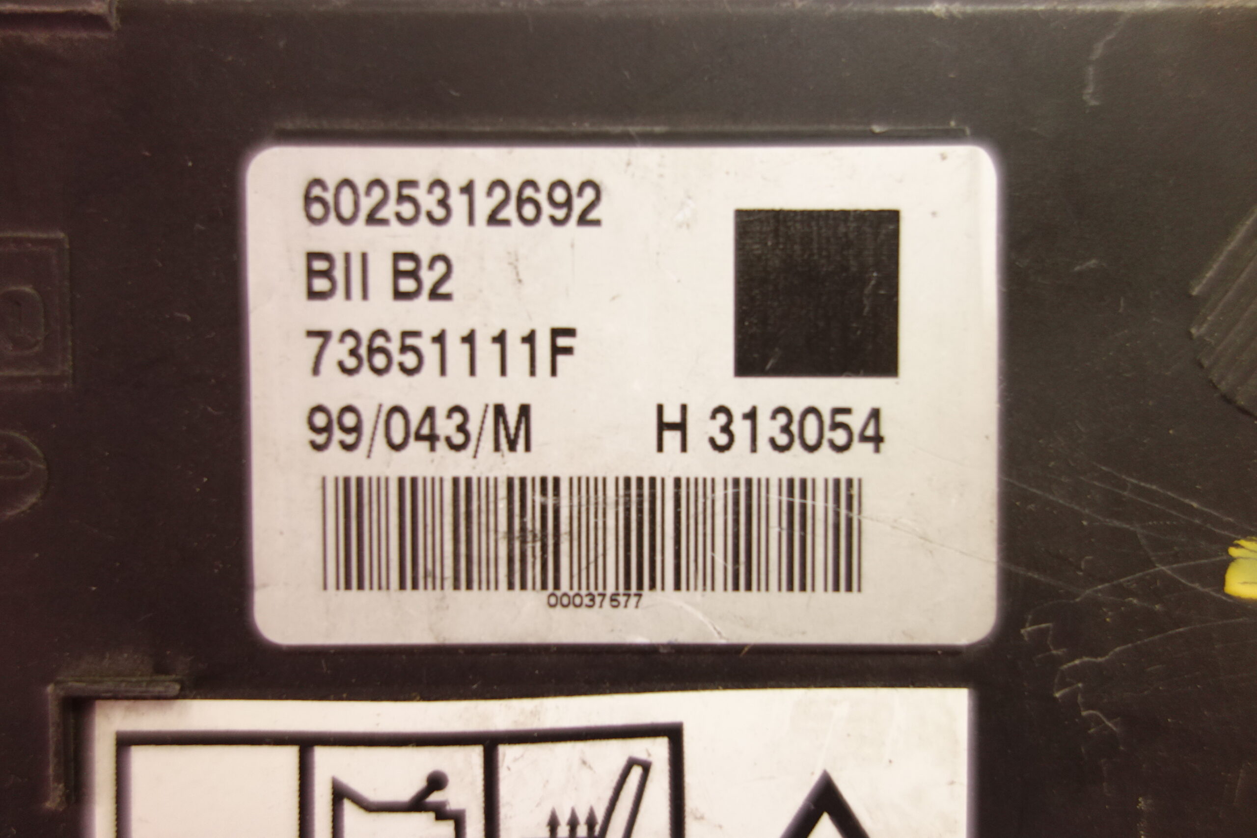 Módulo de control Renault Espace 6025312692 73651111F H313054 73840617 9531701 9531701 - foto 2