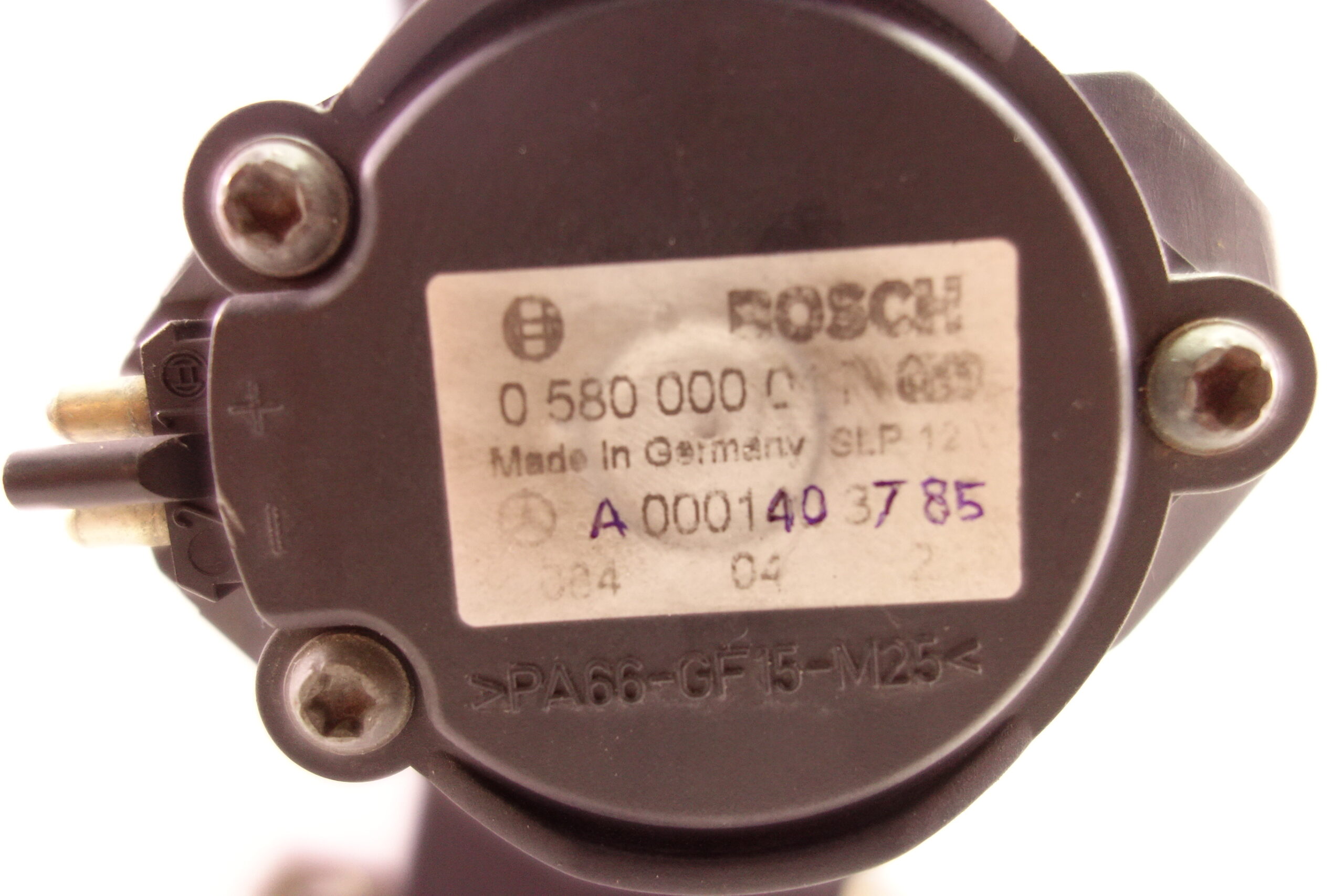 Bomba de aire Mercedes A0001403785 A 000140 37 85 - foto 2