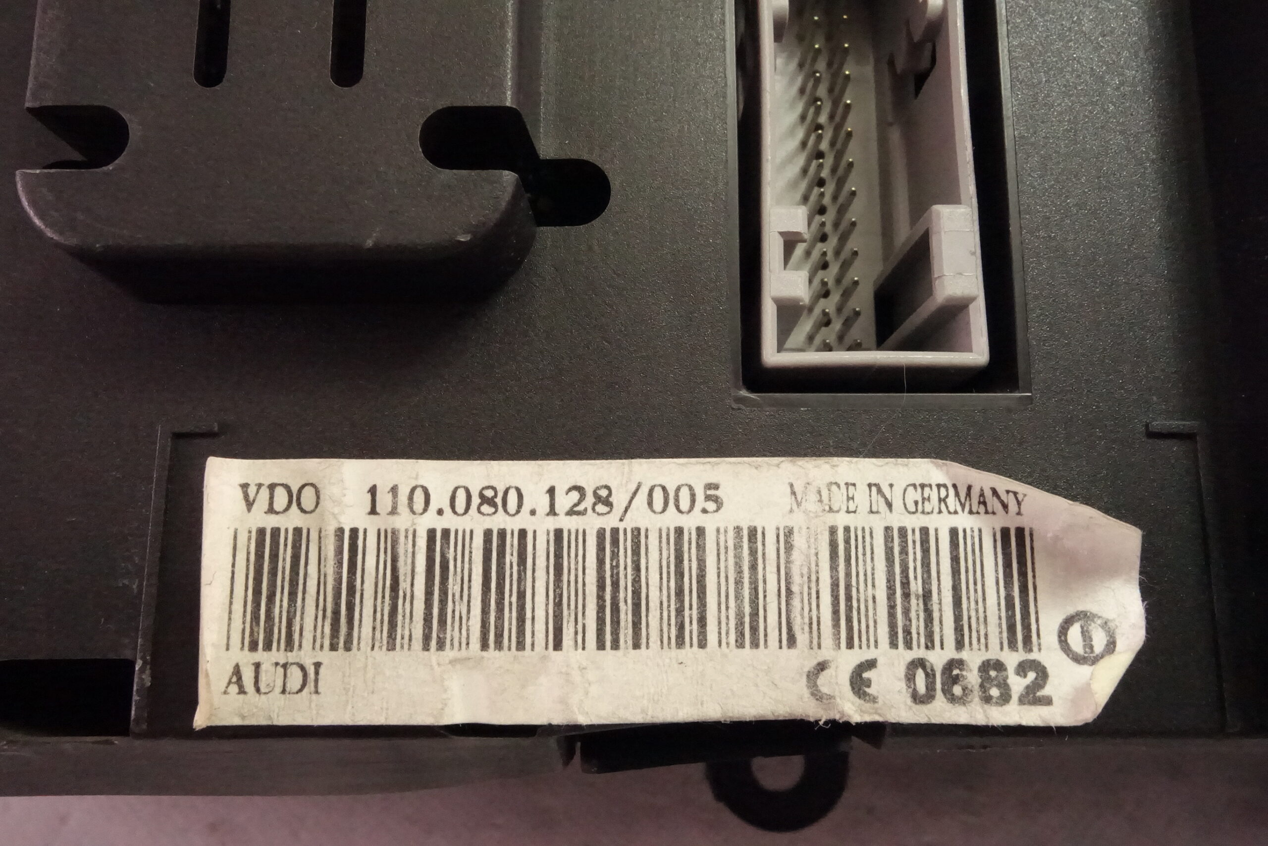 Cuadro de instrumentos Audi A6 110080128005 110 080 128 005 4B0920933N 4B0 920 933N 88311285 88 311 285 - foto 2