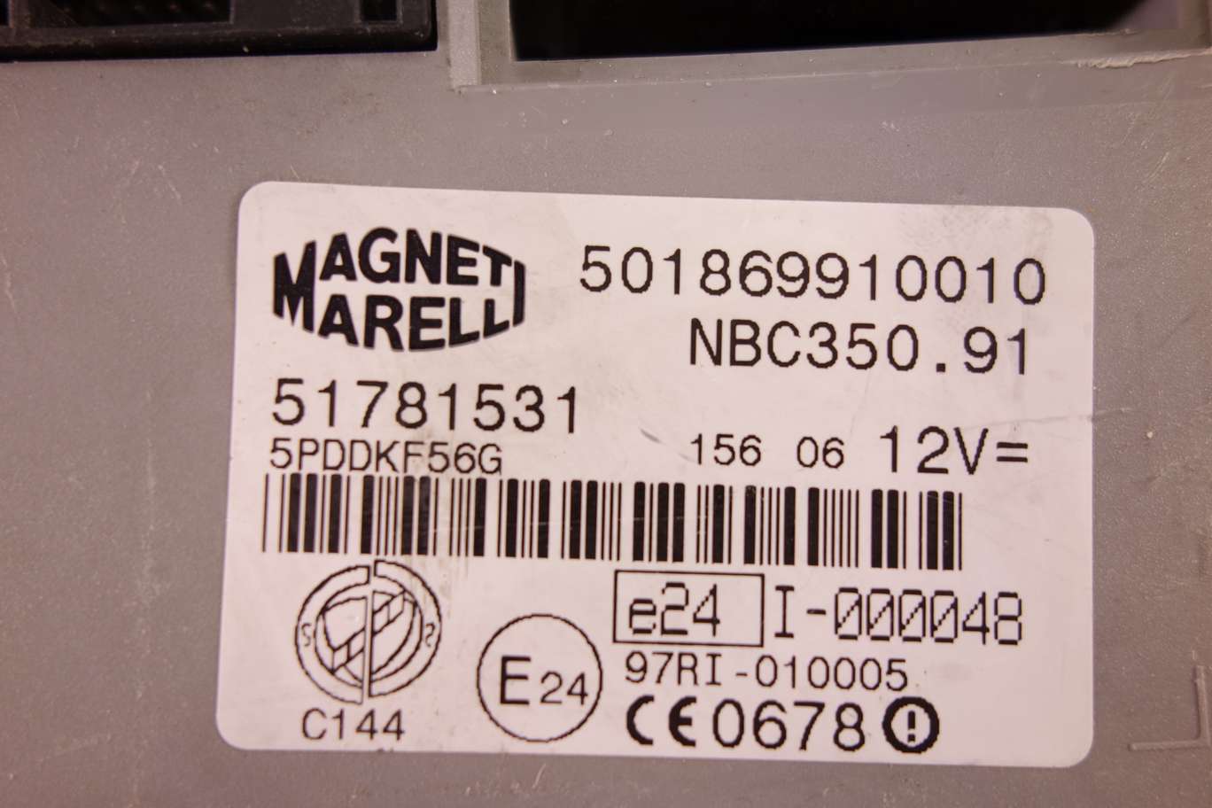 Módulo de control BSI Fiat Lancia 501869910010 51781531 97RI010005 97RI 010005 - foto 2