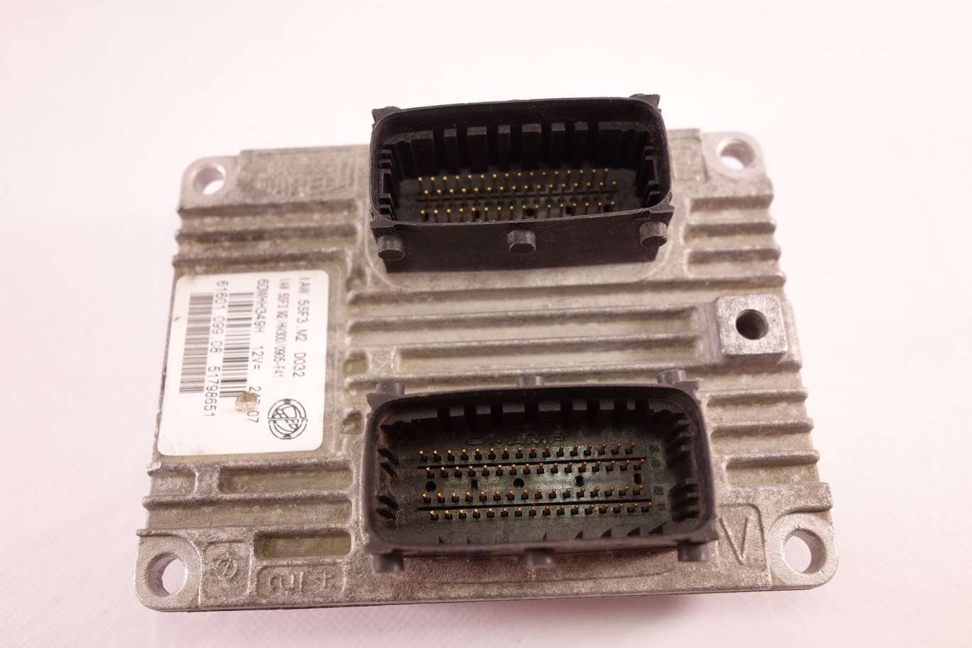 Centralita de motor Fiat Punto 6160109908 61601 099 08 51798651 - foto 1