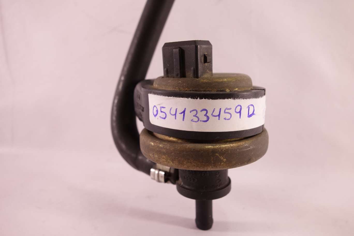 Válvula de vacío VW Audi 054133459D 3911070906 - foto 2