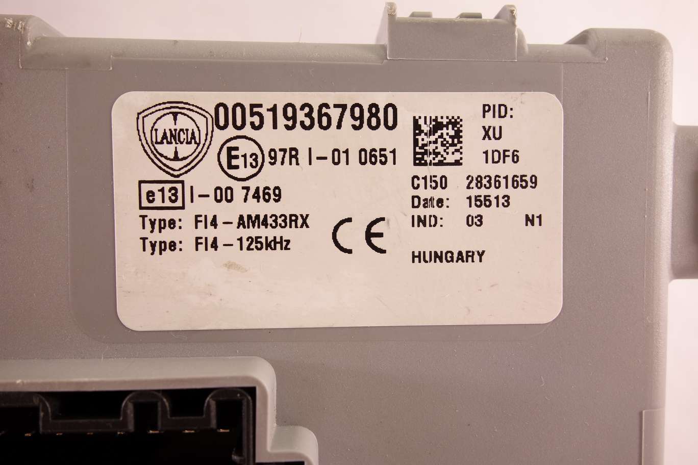 Caja de fusibles Fiat Lancia 00519367980 97RI010651 97RI 01 0651 FI4AM433RX FI4 AM433RX FI4125KHZ FI41 25KHZ - foto 2