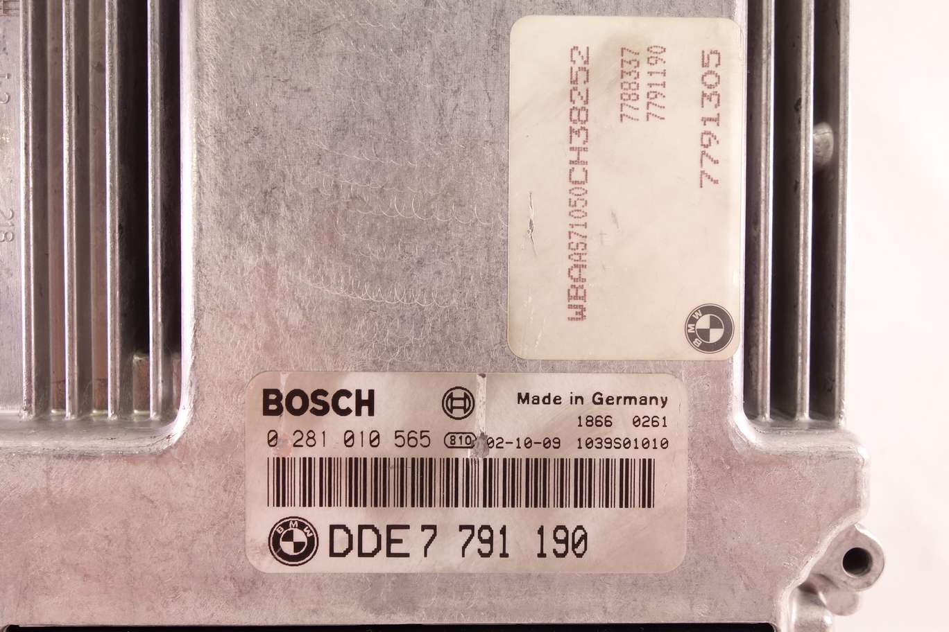 Centralita de motor BMW Serie 3 0281010565 0 281 010 565 DDE7791190 DDE7 791 190 7791190 - foto 2