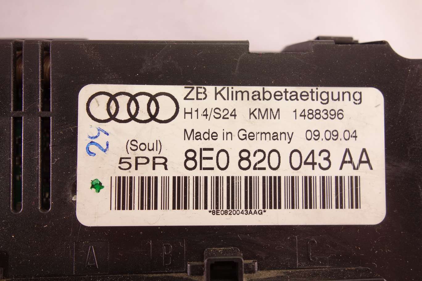 Panel de clima Audi A4 8E0820043AA 8E0 820 043 AA - foto 2