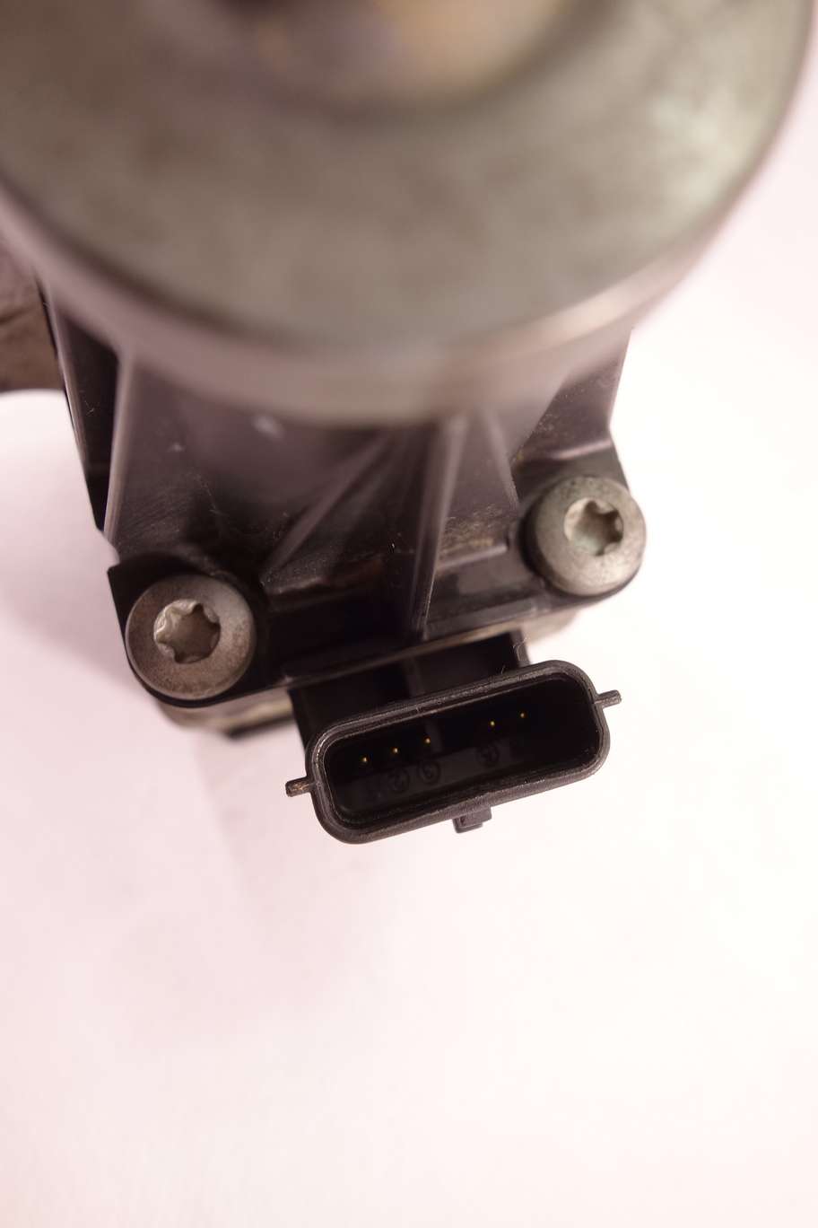 Válvula EGR Renault Captur 7172RBT316161712 H8201411538 H8201 411 538 705320020 7 05320 02 0 5079750303 5 07975 03 03 3315634175 - foto 4