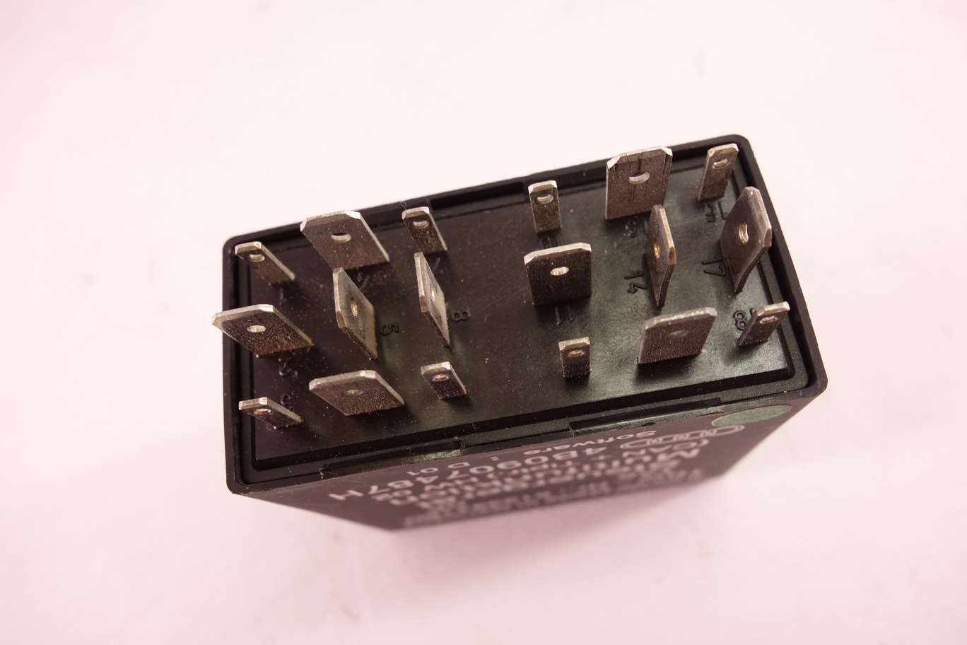 Relé controlador multifunción 618 Audi A6 61339416C 4B0907487H - foto 2