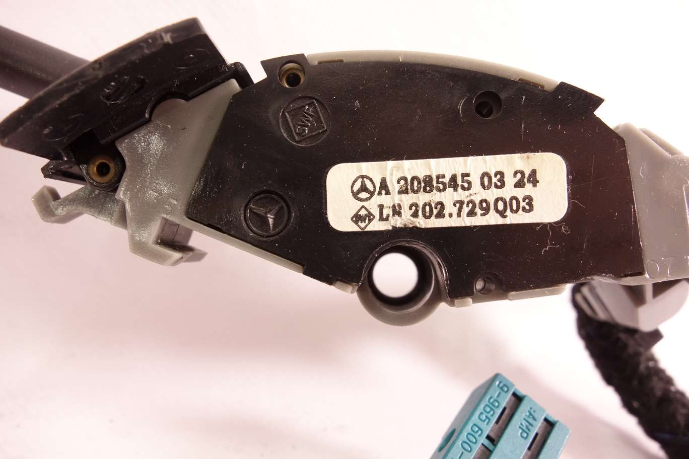 Palanca REG de velocidad Mercedes Calse E A2085450324 A 208545 03 24 202729Q03 202 729Q03 99656001 9 965 600 1 - foto 2