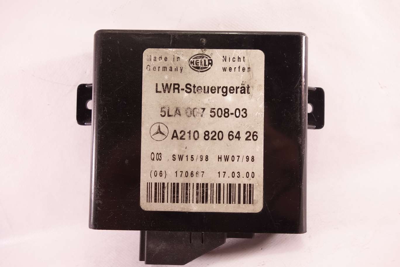 Unidad de control de faros Mercedes Clase E A2108206426 A210 820 64 26 5LA00750803 5LA 007 508 03 - foto 1
