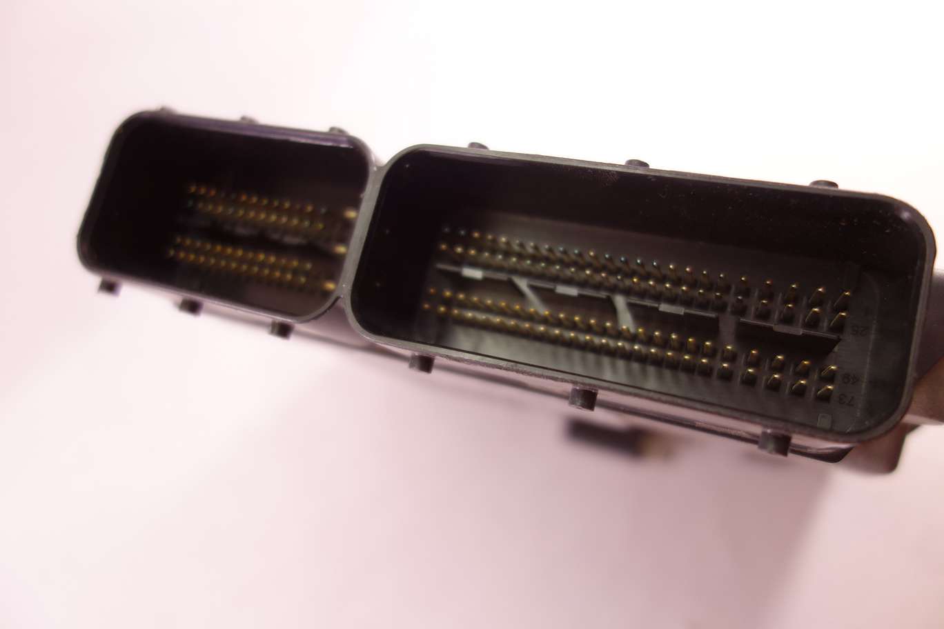 Centralita del motor Ssangyong Actyon A6645406532 A664 540 65 32 28075098 R0412C008B - foto 3