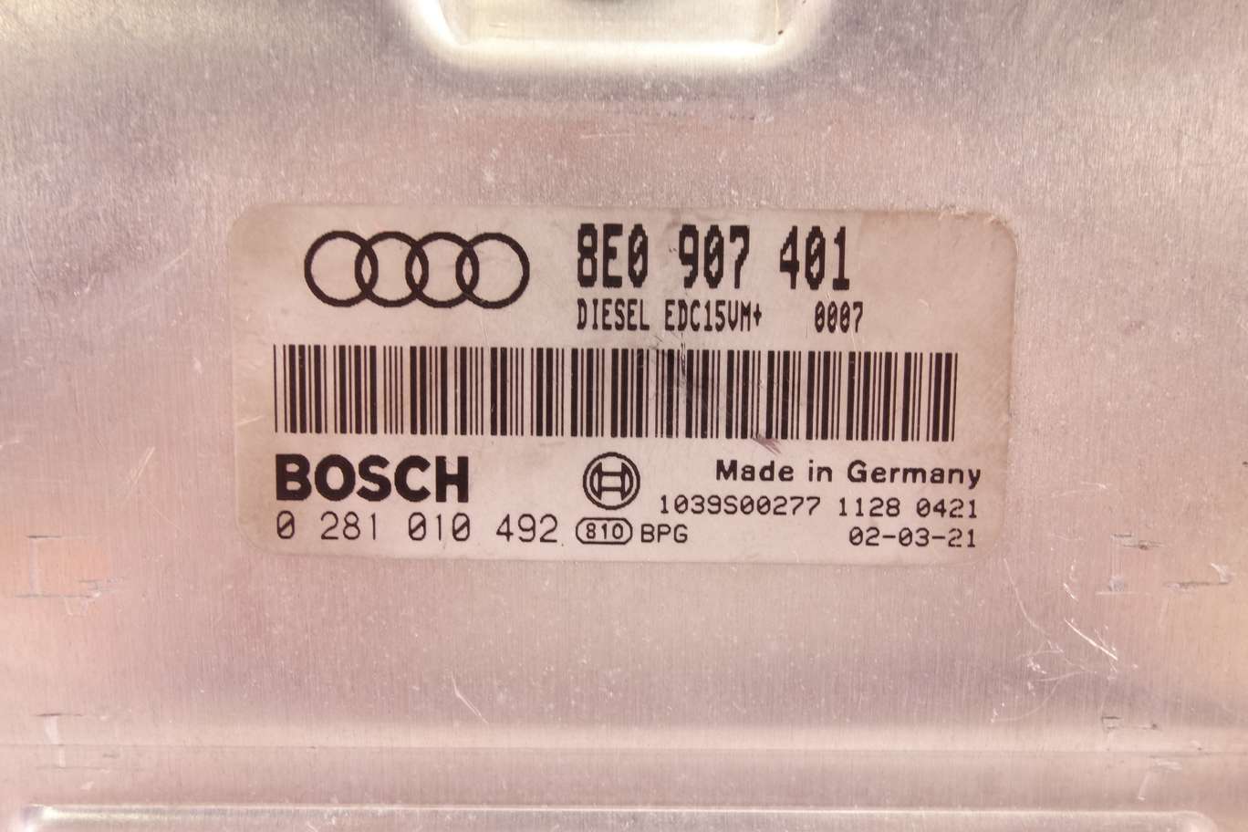 Centralita motor ECU AUDI A4 8E0907401 8E0 907 401 BOSCH 0281010492 0 281 010 492 1039S00277 - foto 2