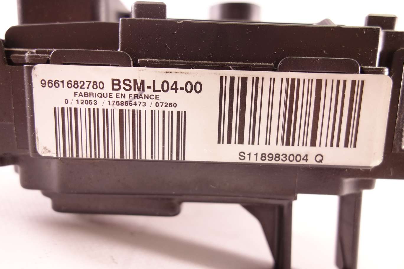 Caja de fusibles Peugeot Citroen 9661682780 BSM-L04-00 S118983004Q - foto 2