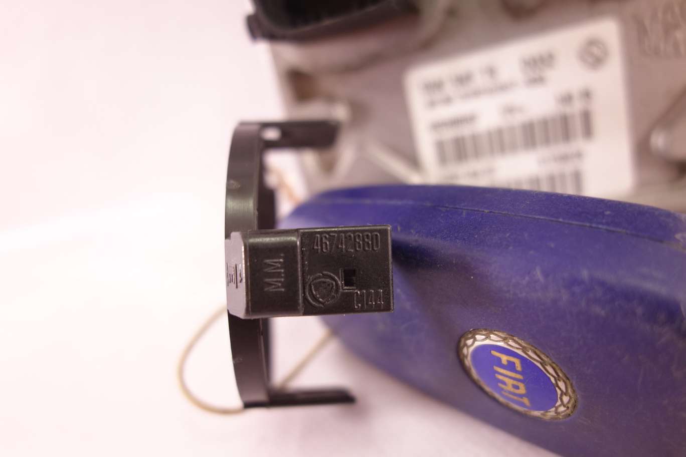 Centralita del motor con lector de llave Fiat Stilo - foto 3