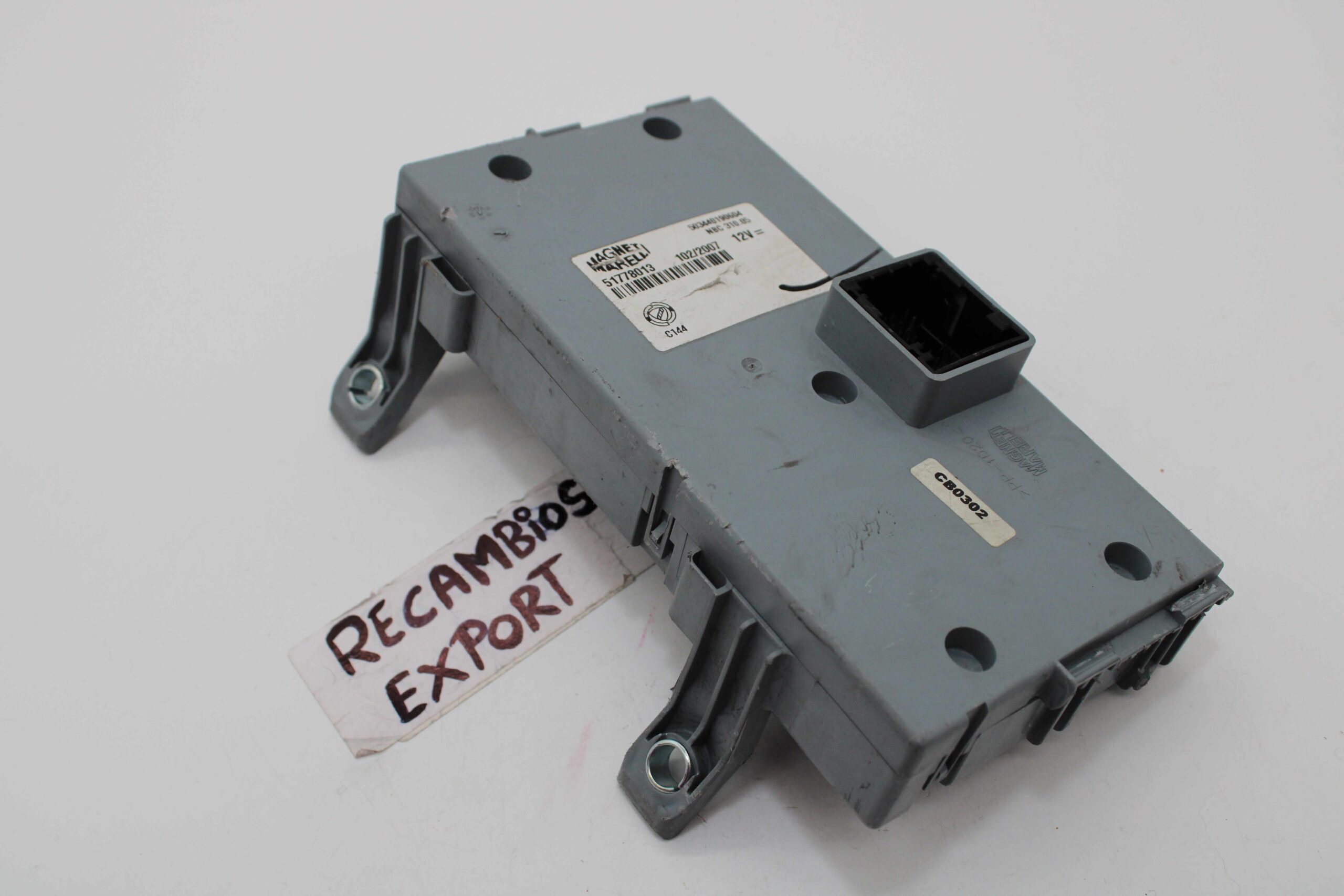 Módulo de control BSI Fiat Magneti 51778013 - foto 1