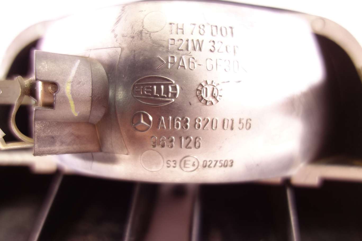 Luz de freno central Mercedes Clase ML 963125 A1638200156 A163 820 01 56 963126 96312400 963124 00 - foto 3